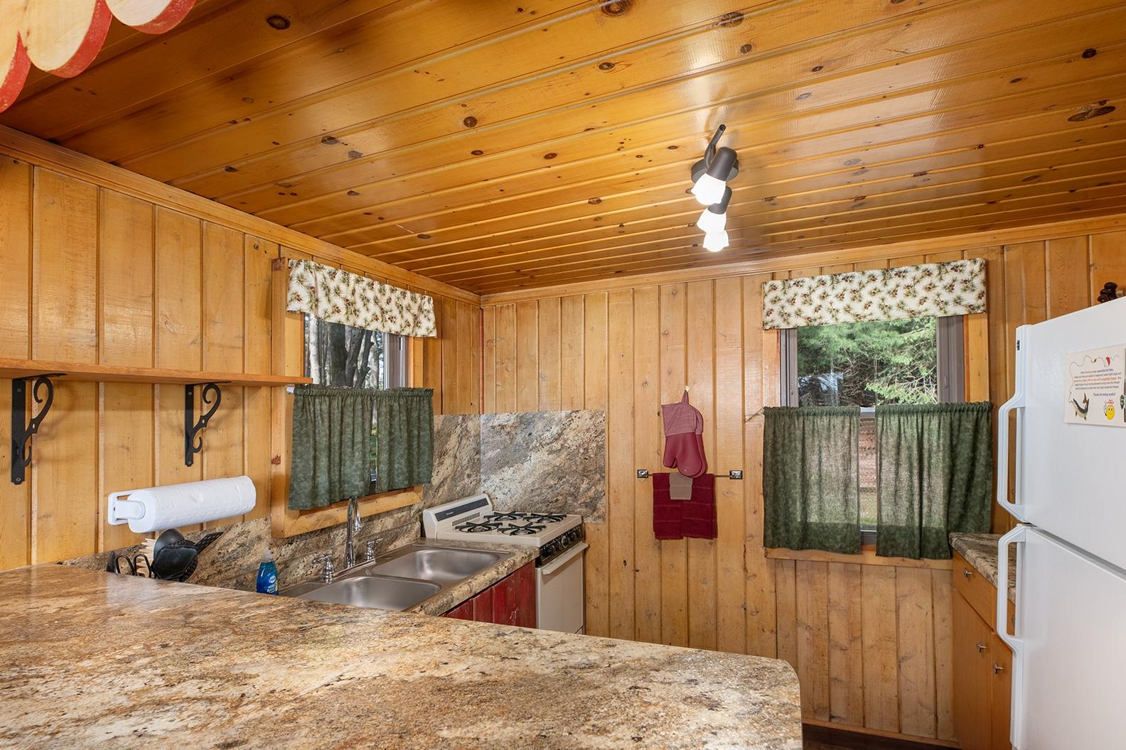 Big Arbor Vitae Property 10591 Pine Arbor Dr Photo 8