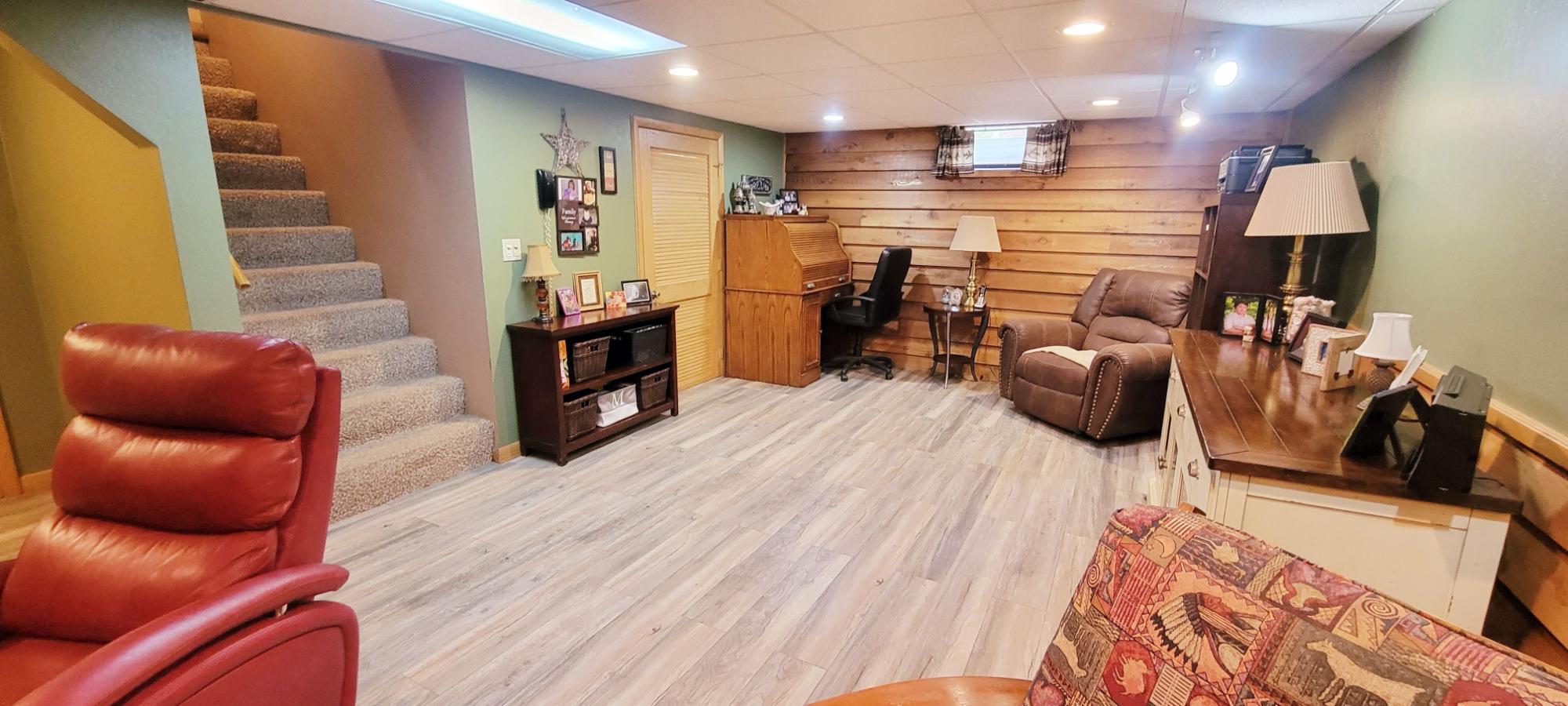 Big Arbor Vitae Property 10610 Pine Arbor Dr Photo 13