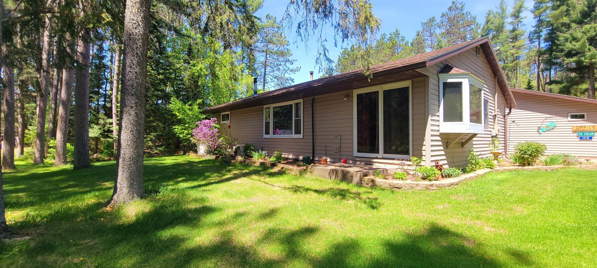 Big Arbor Vitae Property 10610 Pine Arbor Dr Photo 2