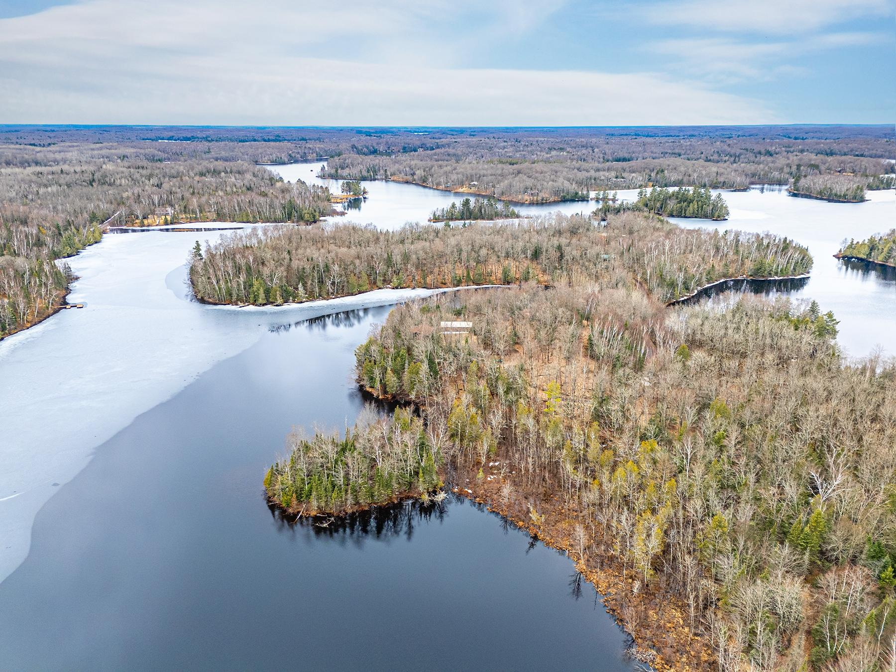 Oxbow Lake Property Off Hiawatha Dr Photo 8