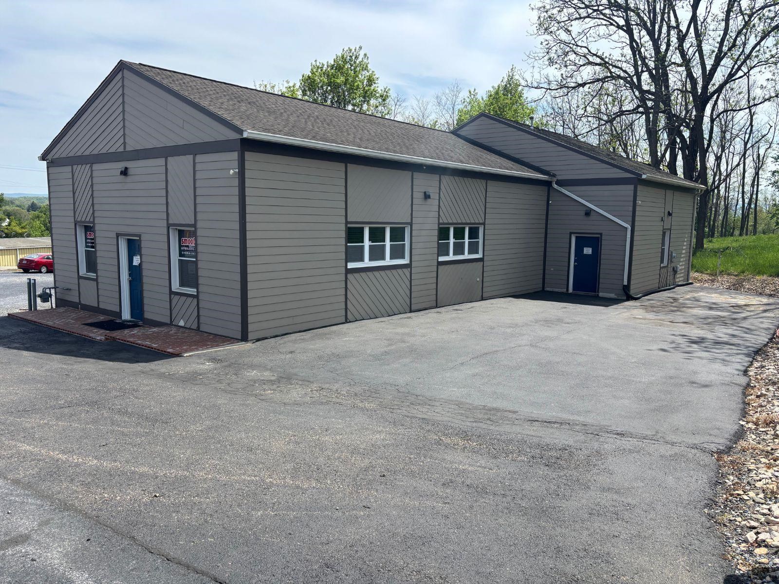 1425 JEFFERSON HWY exterior