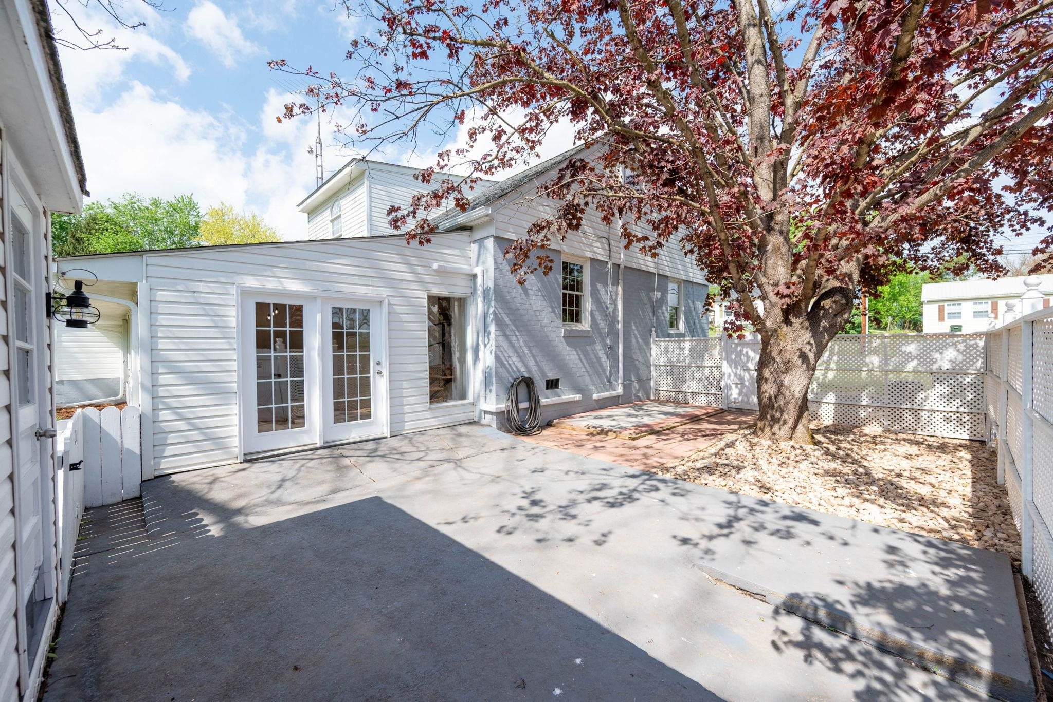 20 Beverley St
