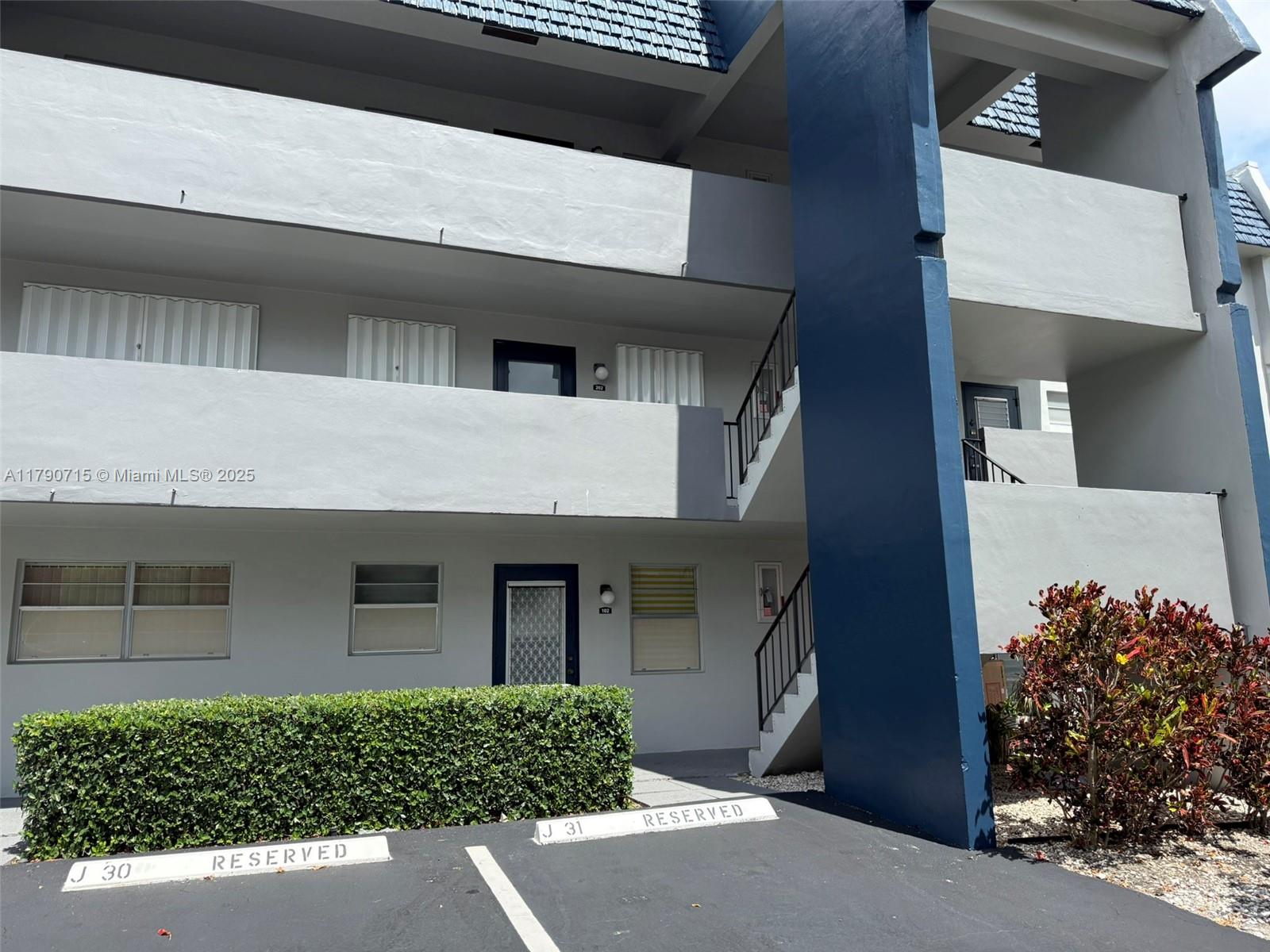 Homes for sale in Margate, FL | 7797 Golf Cir Dr #102, Margate, FL 33063 | MLS# A11790715