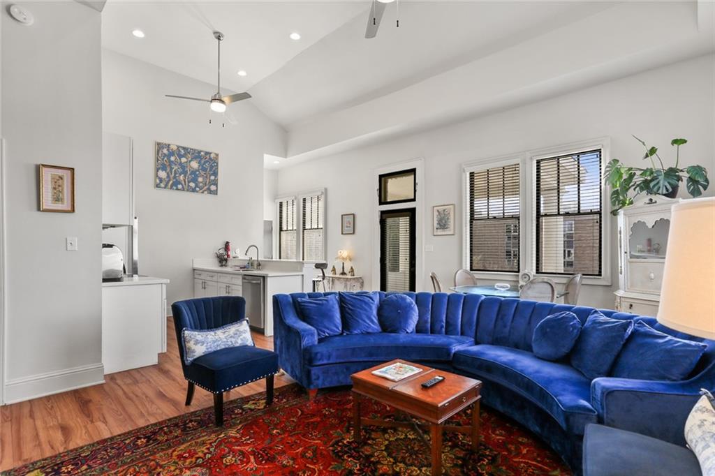 837-839 Jackson Avenue