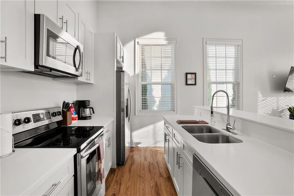 837-839 Jackson Avenue