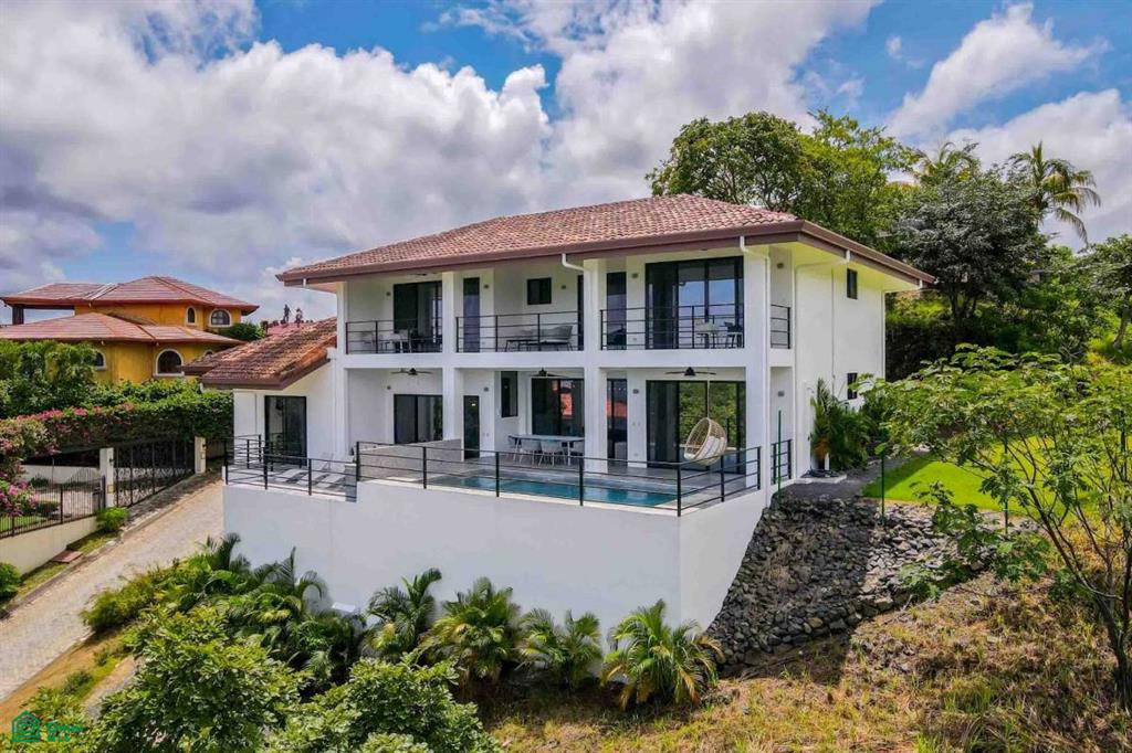 4 bed Single Family Homes For Sale in Carrillo, Guanacaste - 1