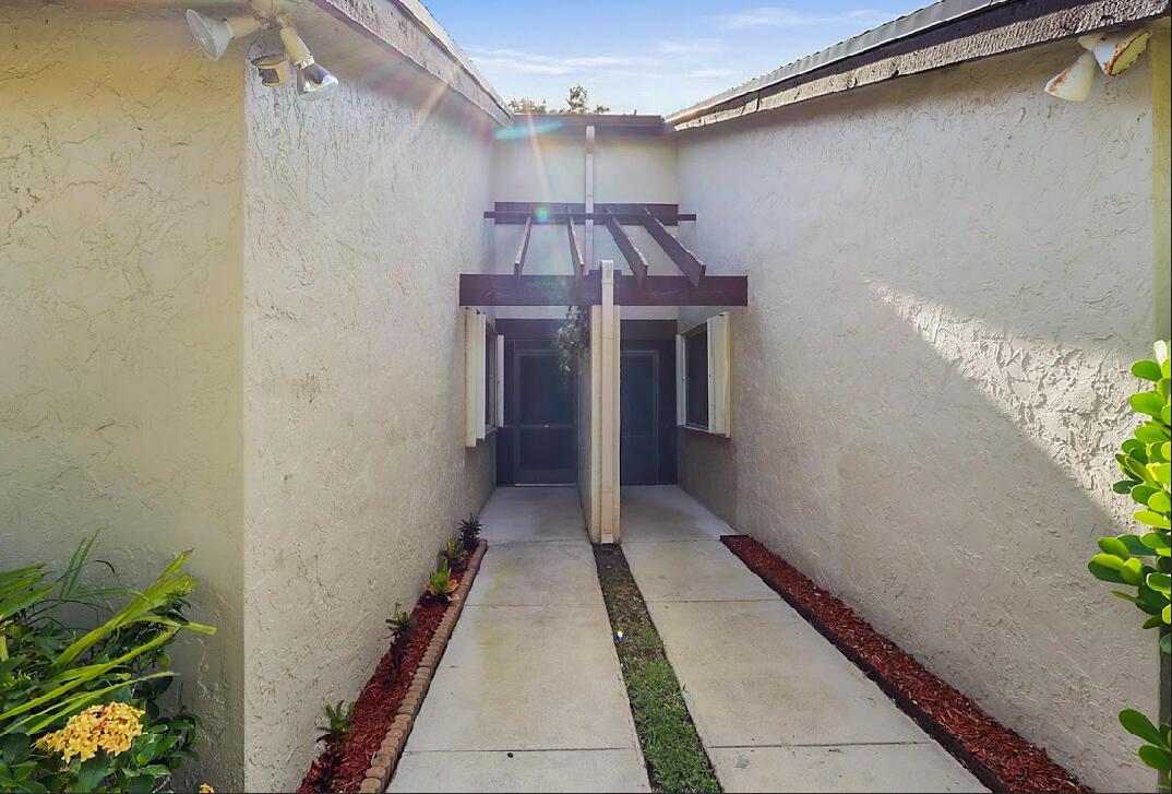 Homes for sale in Royal Palm Beach, FL | 151 Meander Circle, Royal Palm Beach, FL 33411 | MLS# R11084944