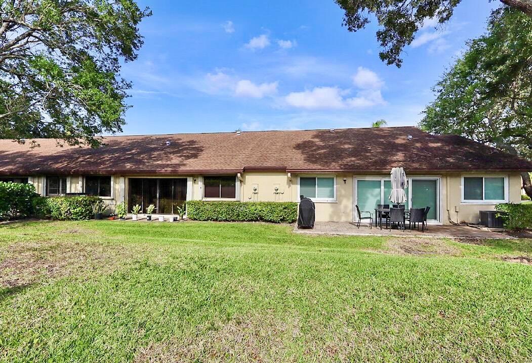 Homes for sale in Royal Palm Beach, FL | 151 Meander Circle, Royal Palm Beach, FL 33411 | MLS# R11084944