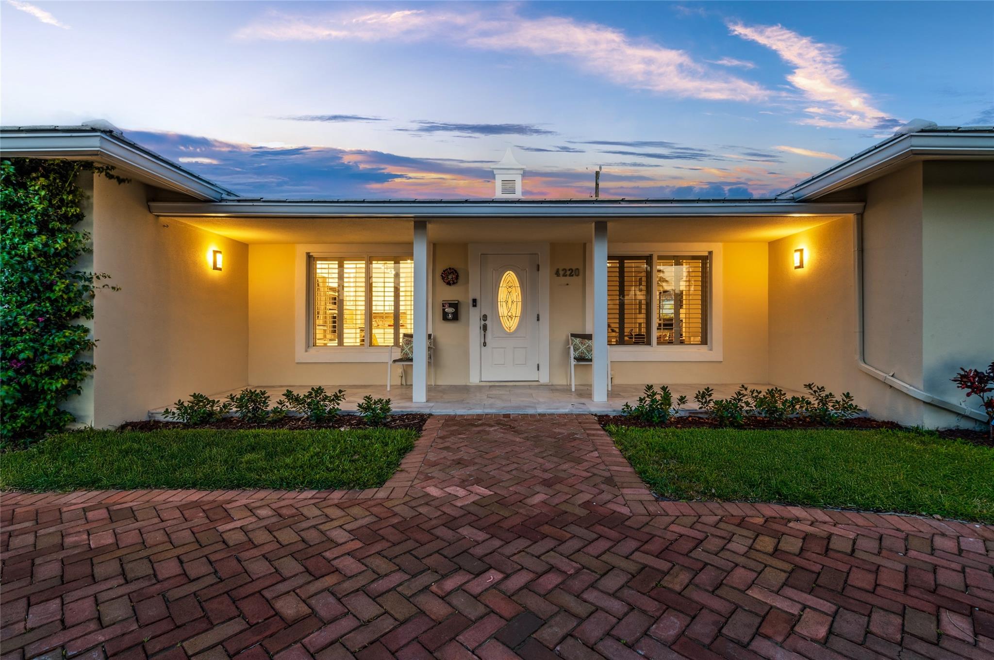 4220 Ne 26th Ter Lighthouse Point FL 33064 | F10491538