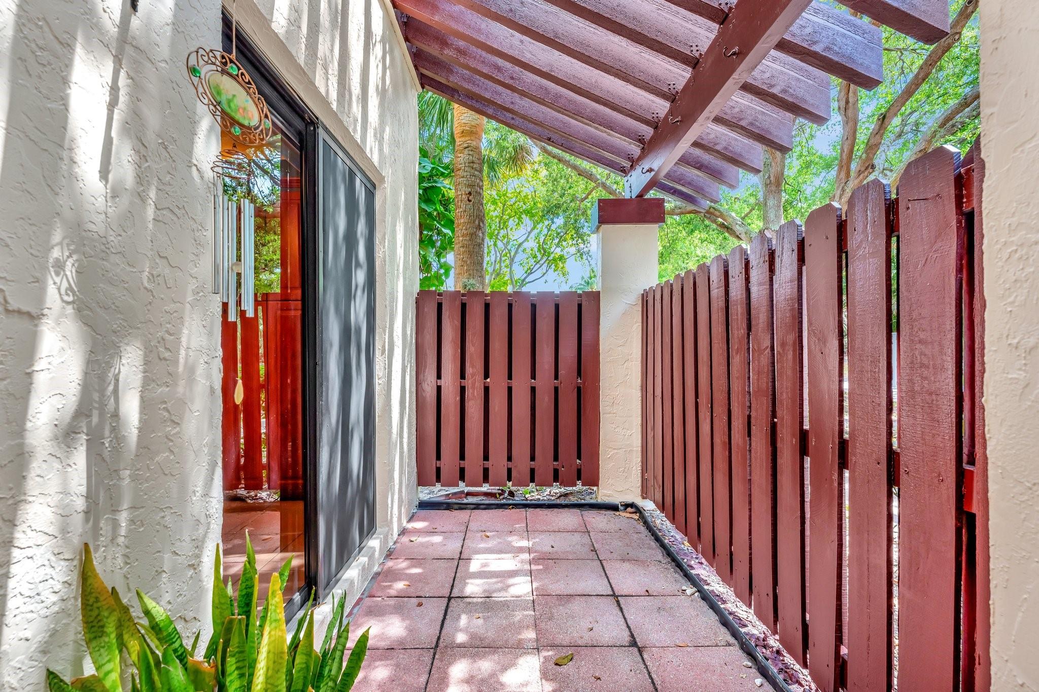 Homes for sale in Coconut Creek, FL | 3725 Carambola Cir #2824, Coconut Creek, FL 33066 | MLS# F10500312