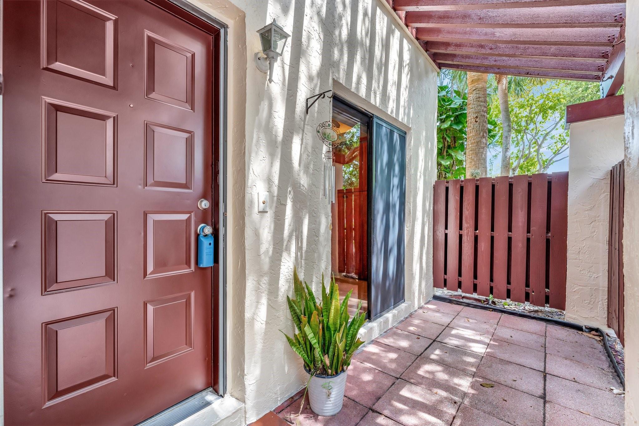 Homes for sale in Coconut Creek, FL | 3725 Carambola Cir #2824, Coconut Creek, FL 33066 | MLS# F10500312