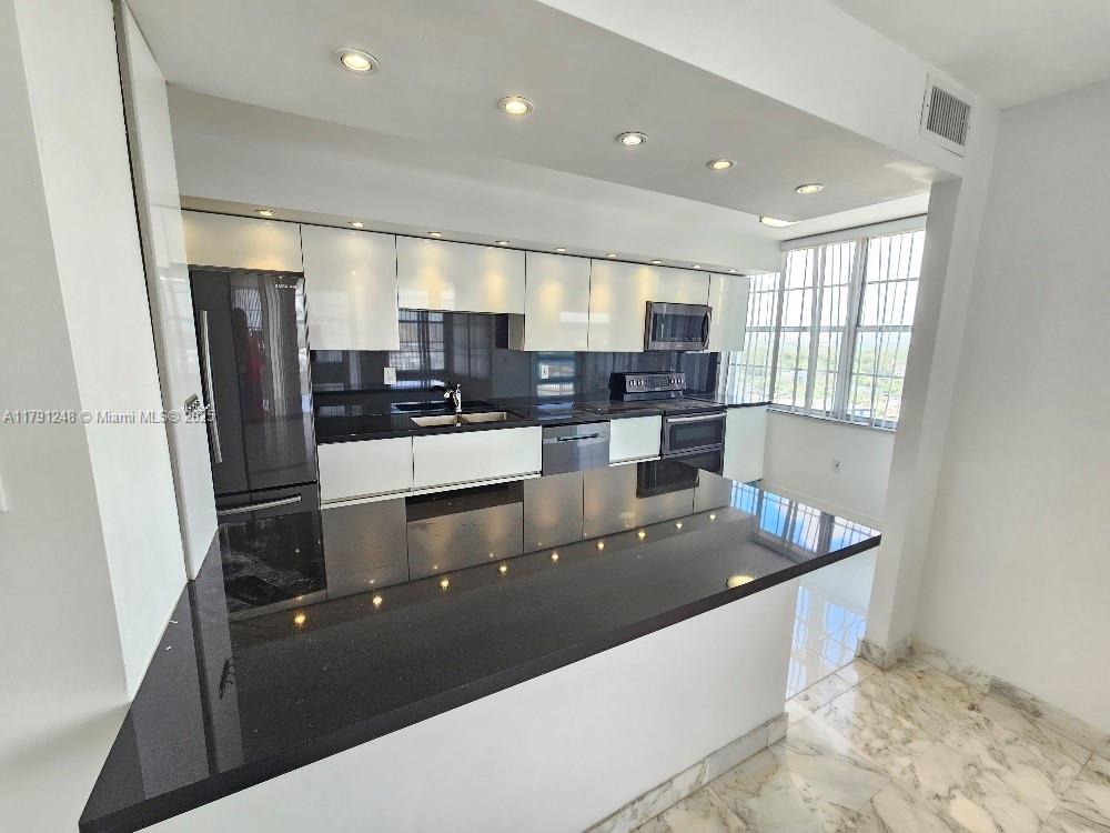 Del Prado Condo