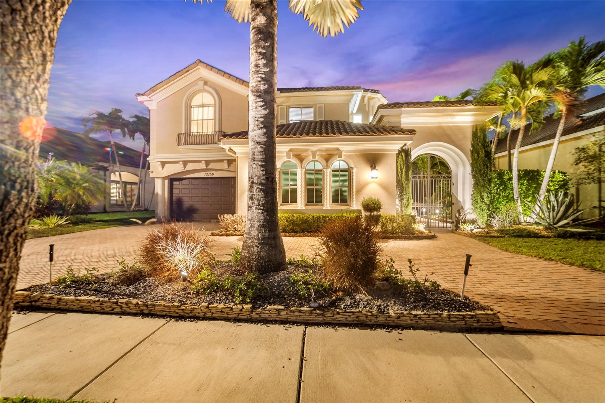 12169 75th Pl Parkland FL 33076 | F10499992