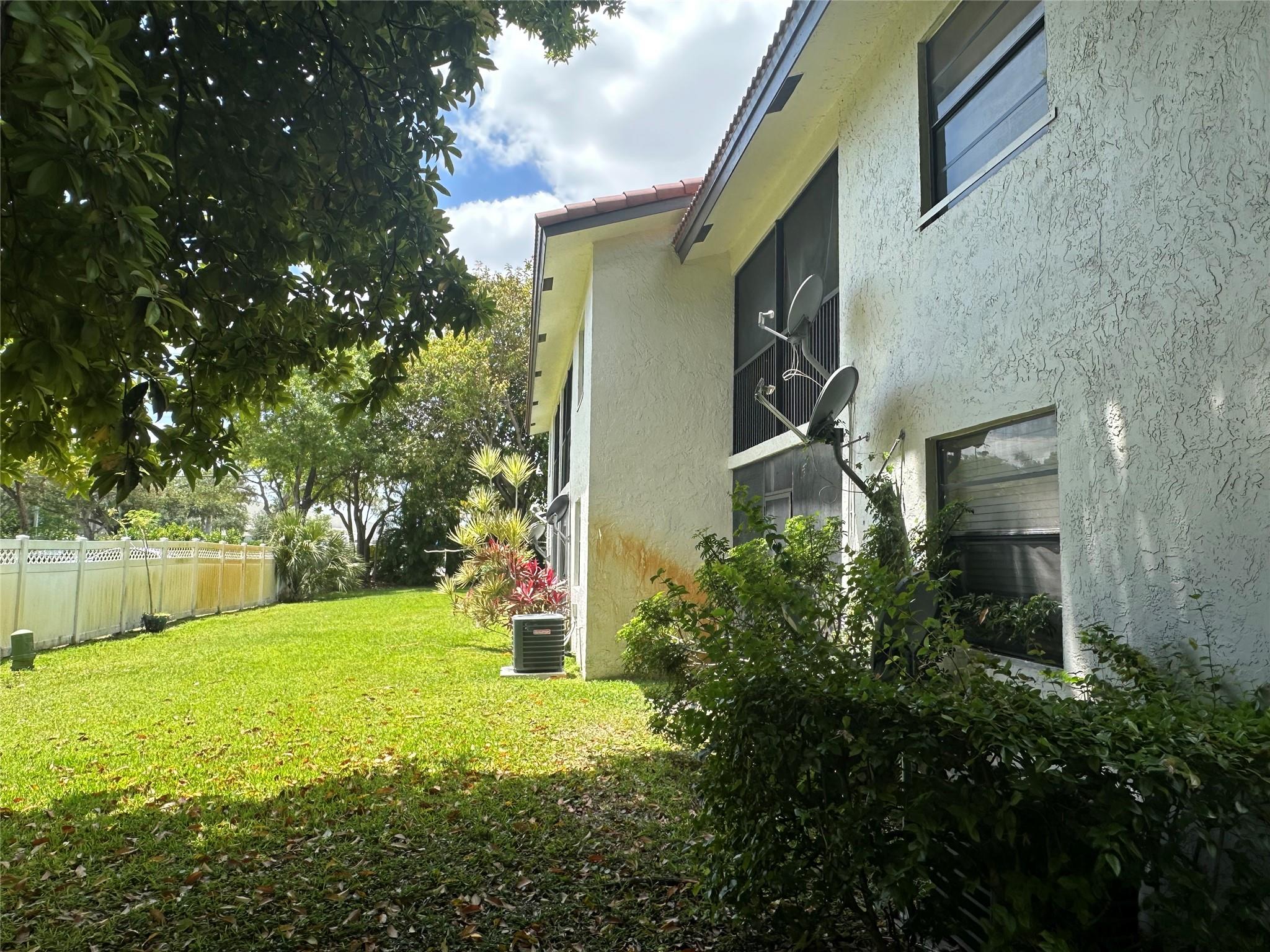 Homes for sale in Coral Springs, FL | 11676-11690 Nw 45Th St, Coral Springs, FL 33065 | MLS# F10499868