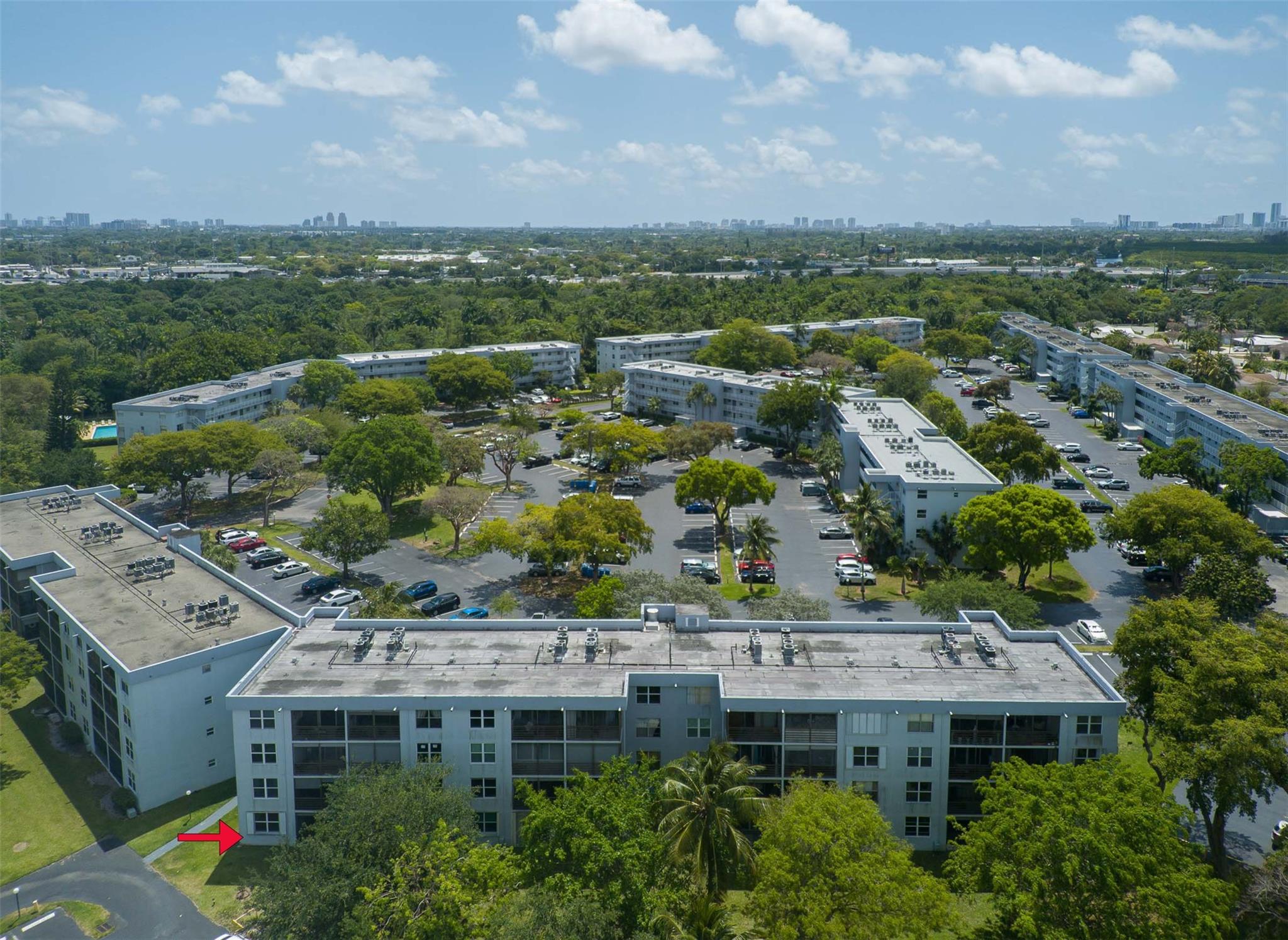 Homes for sale in Oakland Park, FL | 113 Royal Park #1H, Oakland Park, FL 33309 | MLS# F10500248