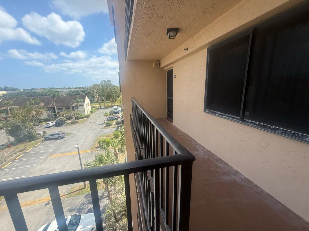 Homes for sale in Lake Worth, FL | 7770 Tahiti Lane #501, Lake Worth, FL 33467 | MLS# R11085263