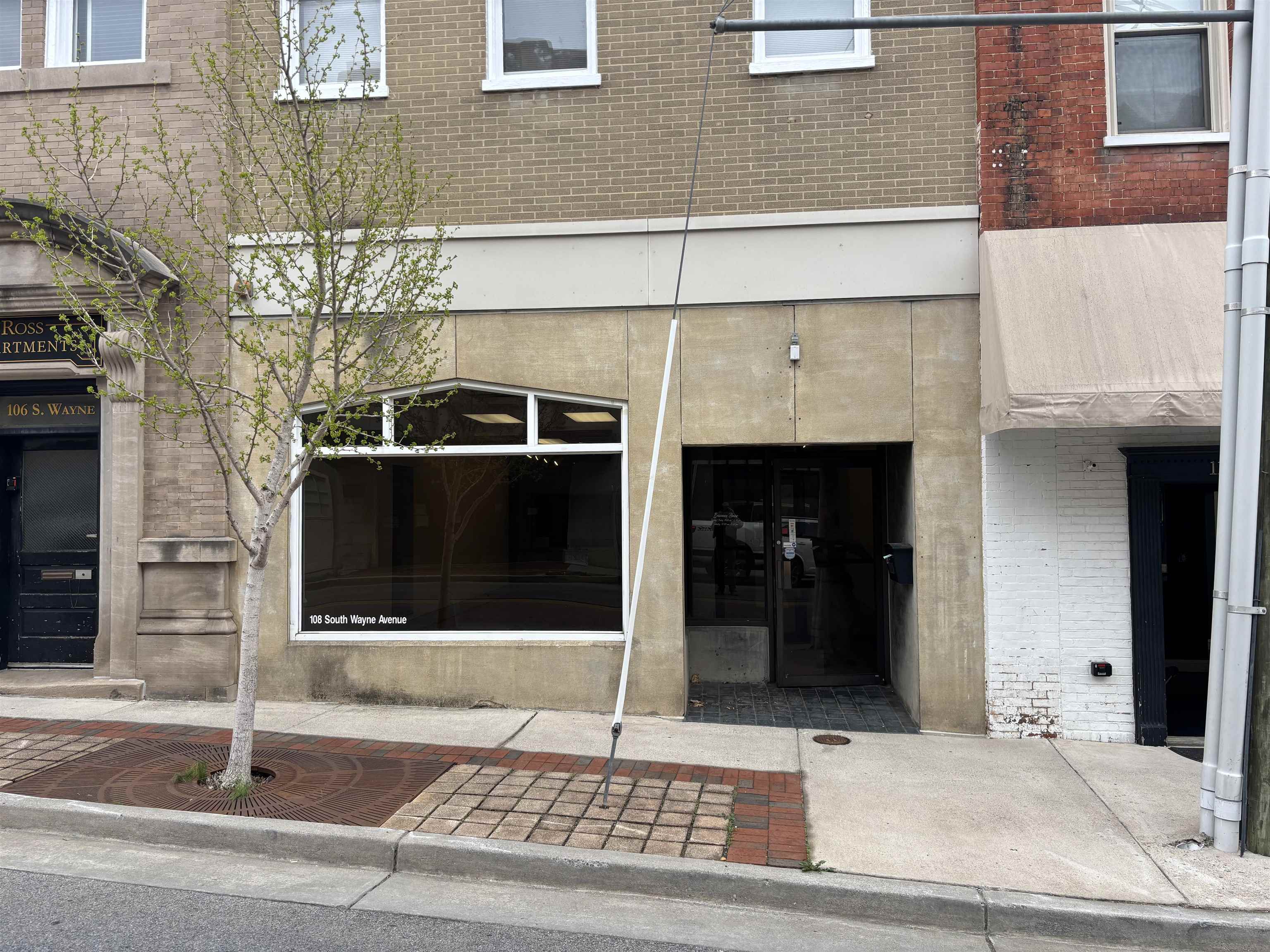 108 WAYNE AVE S exterior