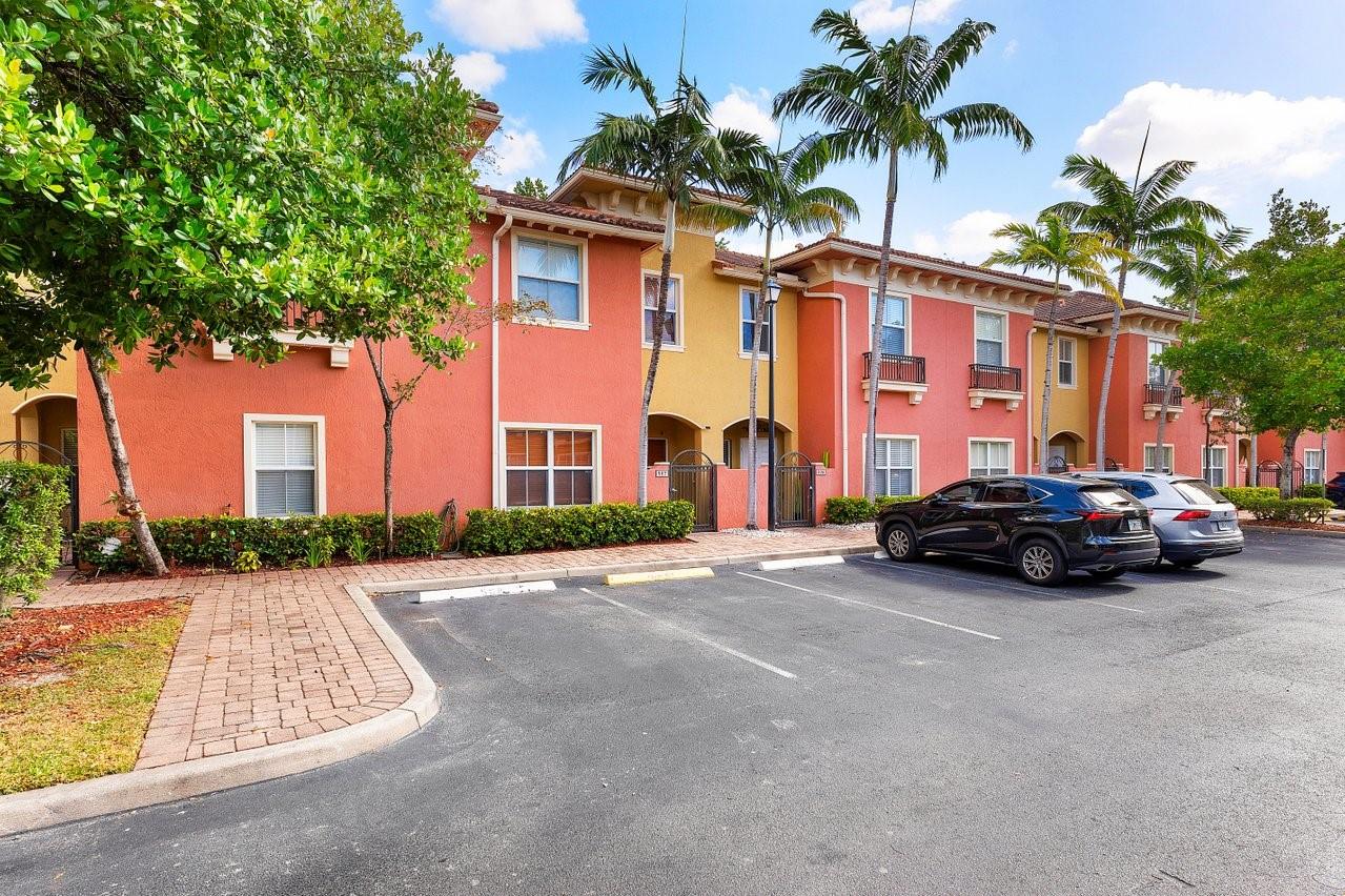 Homes for sale in Tamarac, FL | 2851 W Prospect Rd #506, Tamarac, FL 33309 | MLS# F10499855