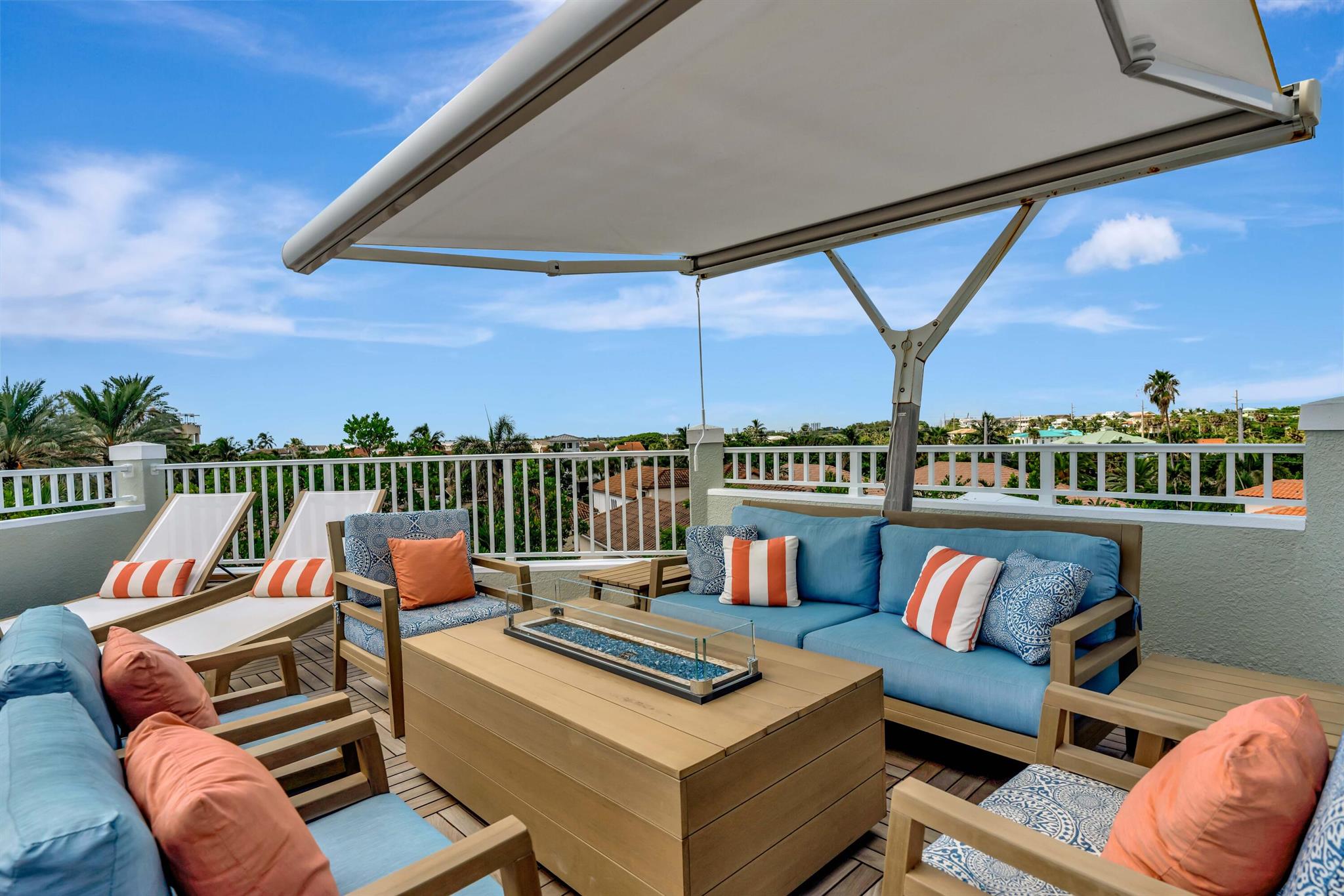 Homes for sale in Juno Beach, FL | 270 Mercury Road #D, Juno Beach, FL 33408 | MLS# R11085422