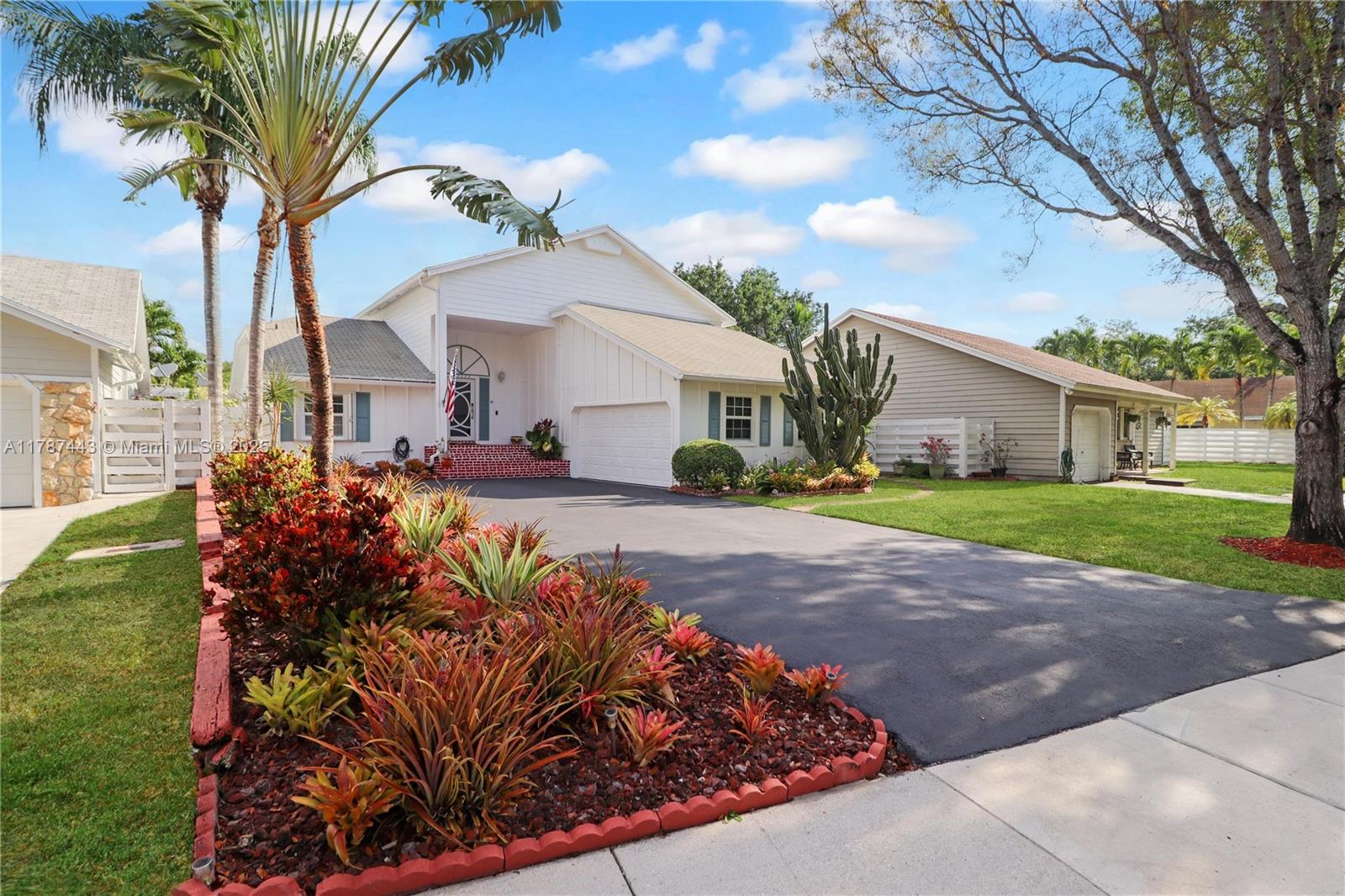 14293 150th Ter, Miami, Florida 33186