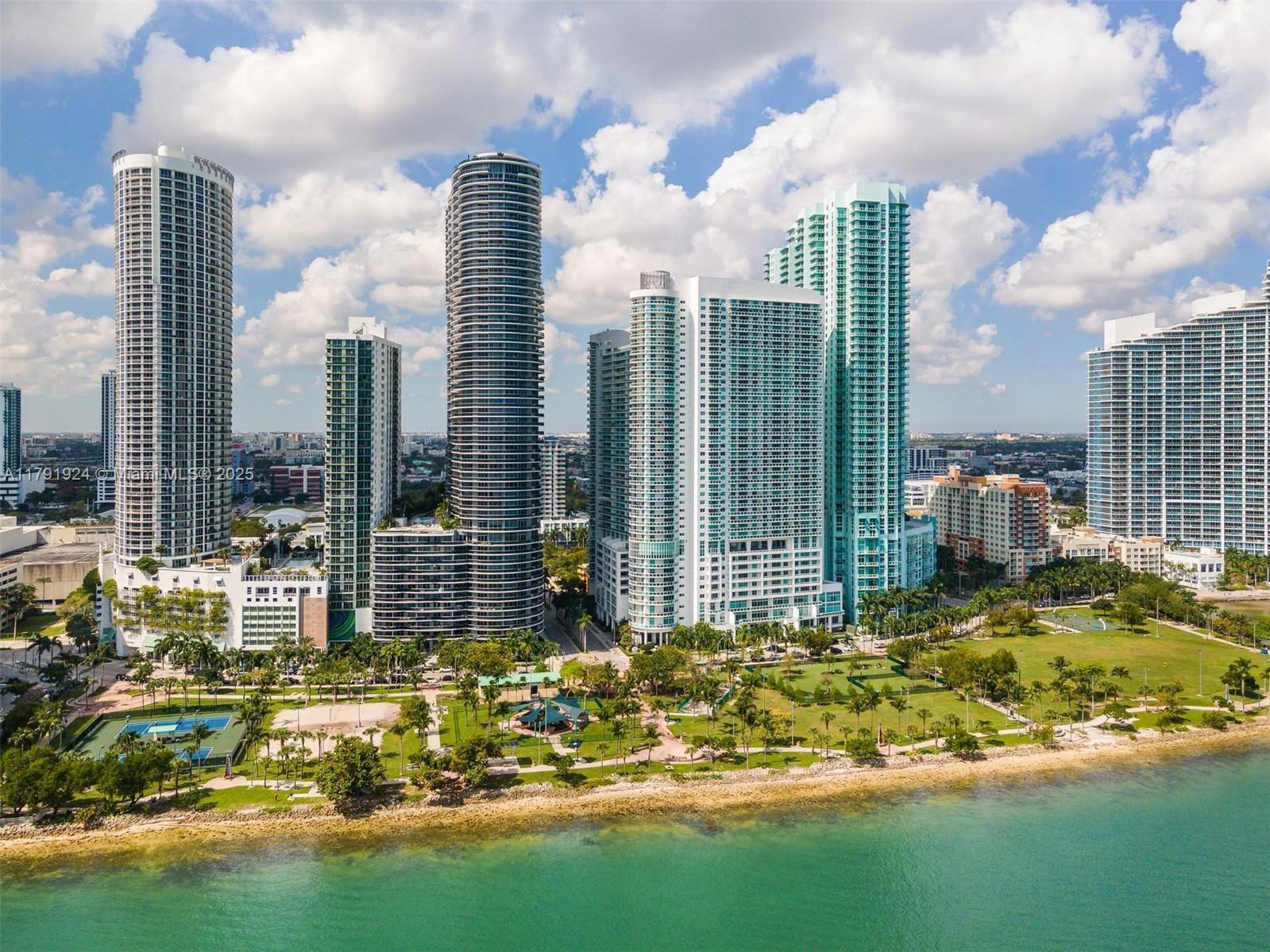 Condo for Sale in Miami, FL
