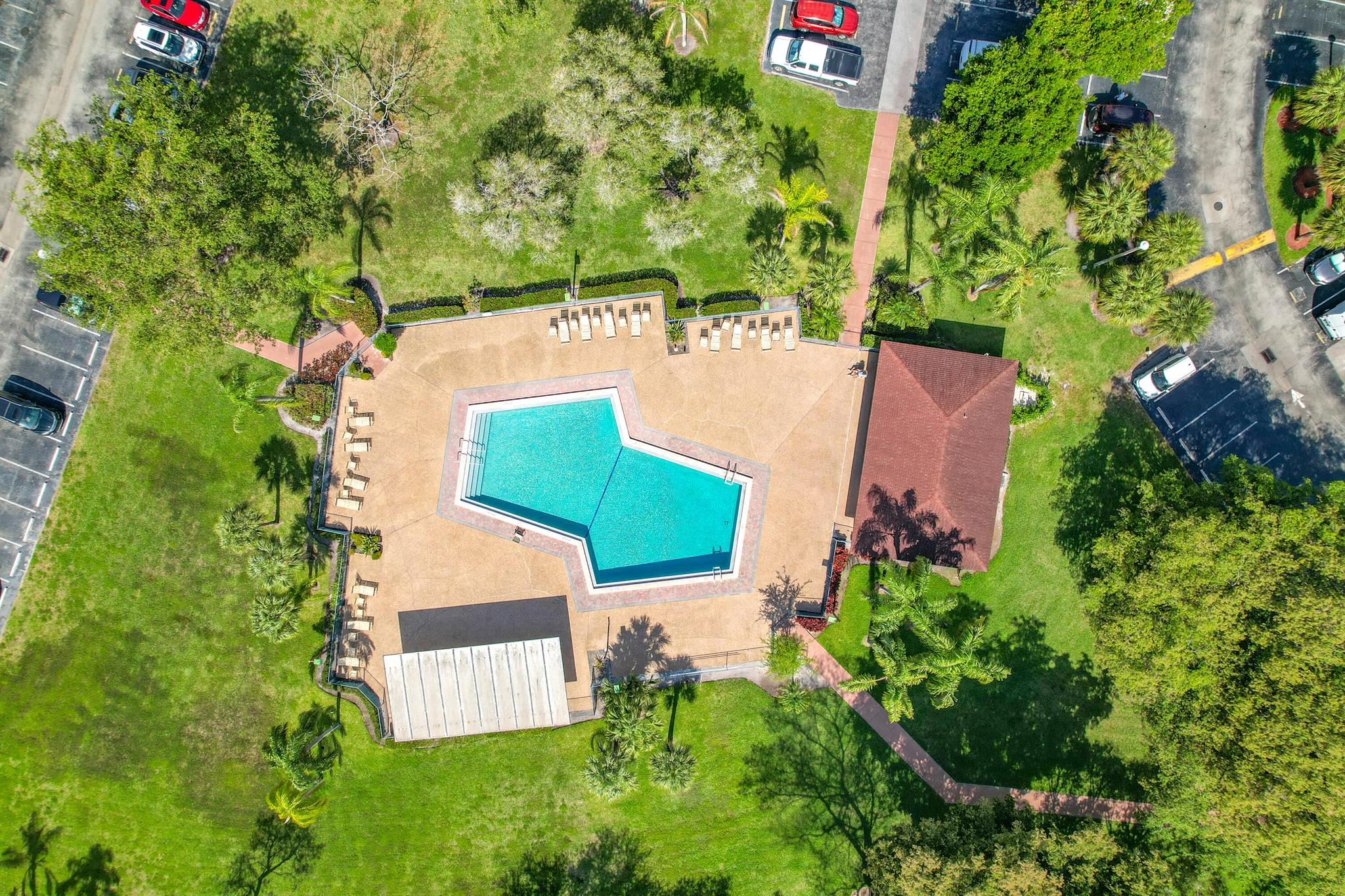 Homes for sale in Pembroke Pines, FL | 13700 Sw 14th Street #206d, Pembroke Pines, FL 33027 | MLS# R11085498