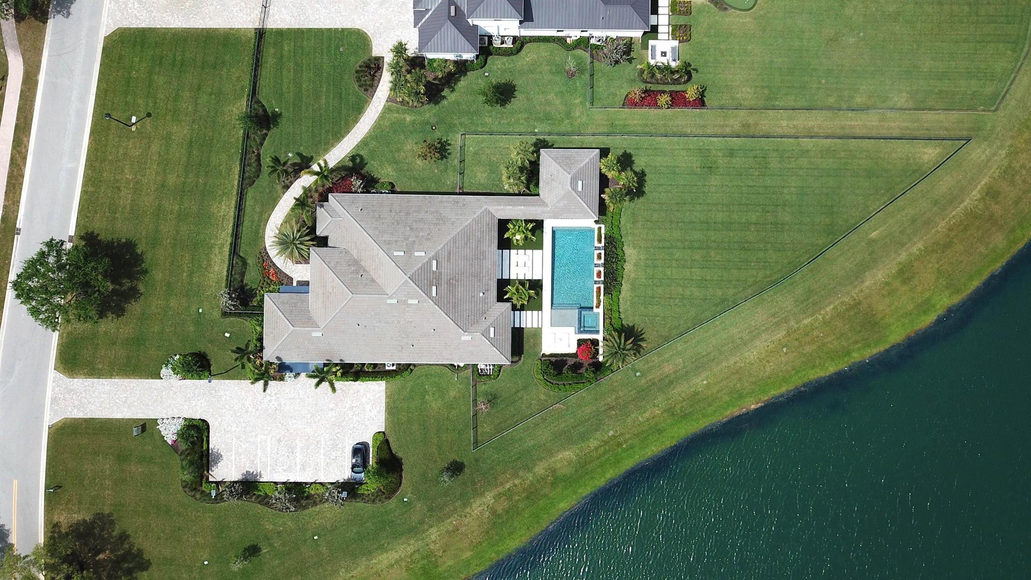 Homes for sale in Jupiter, FL | 20128 Se Bridgewater Dr, Jupiter, FL 33458 | MLS# R11085583