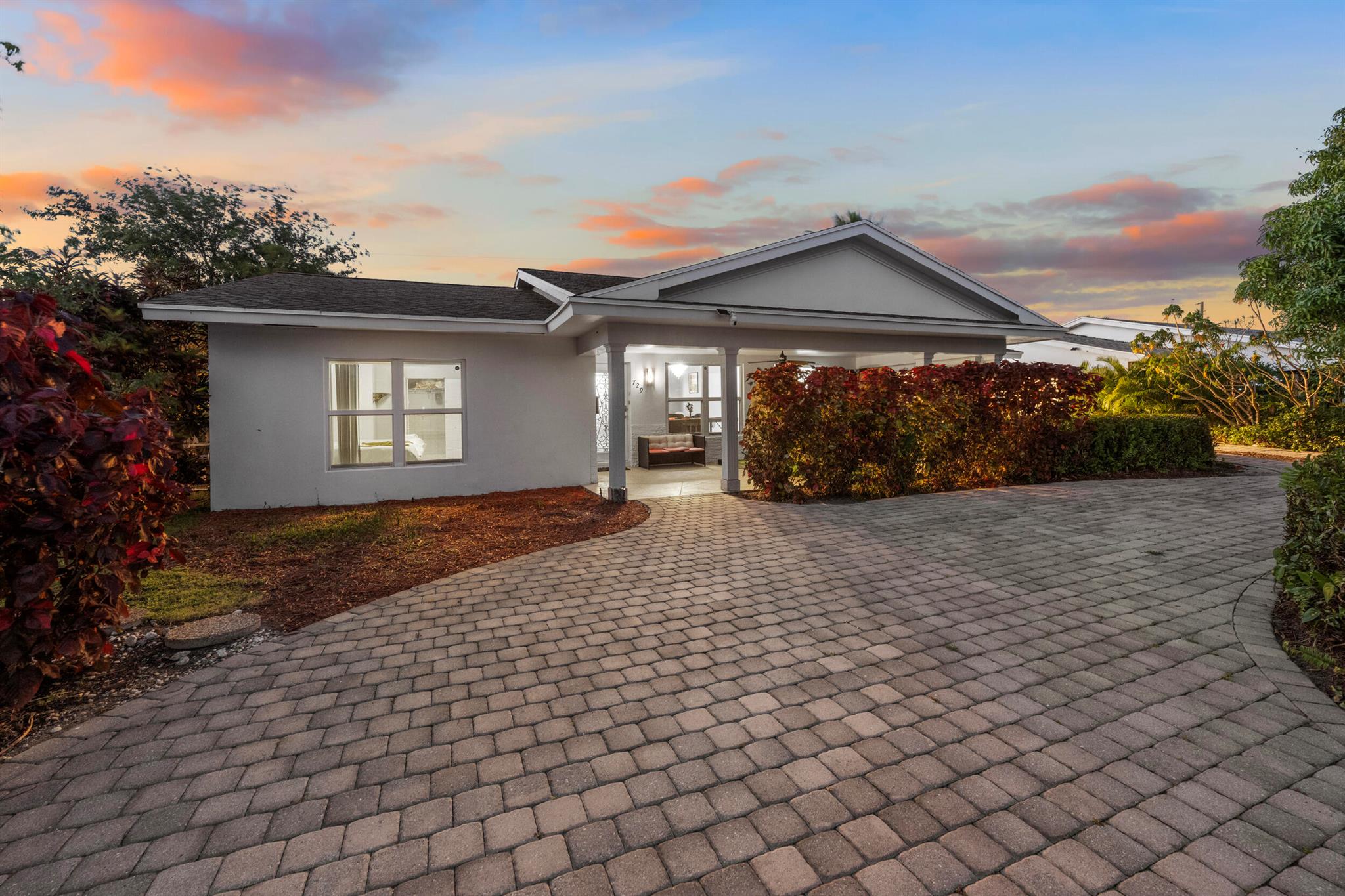 729 Heron Drive Delray Beach FL 33444 | R11085696