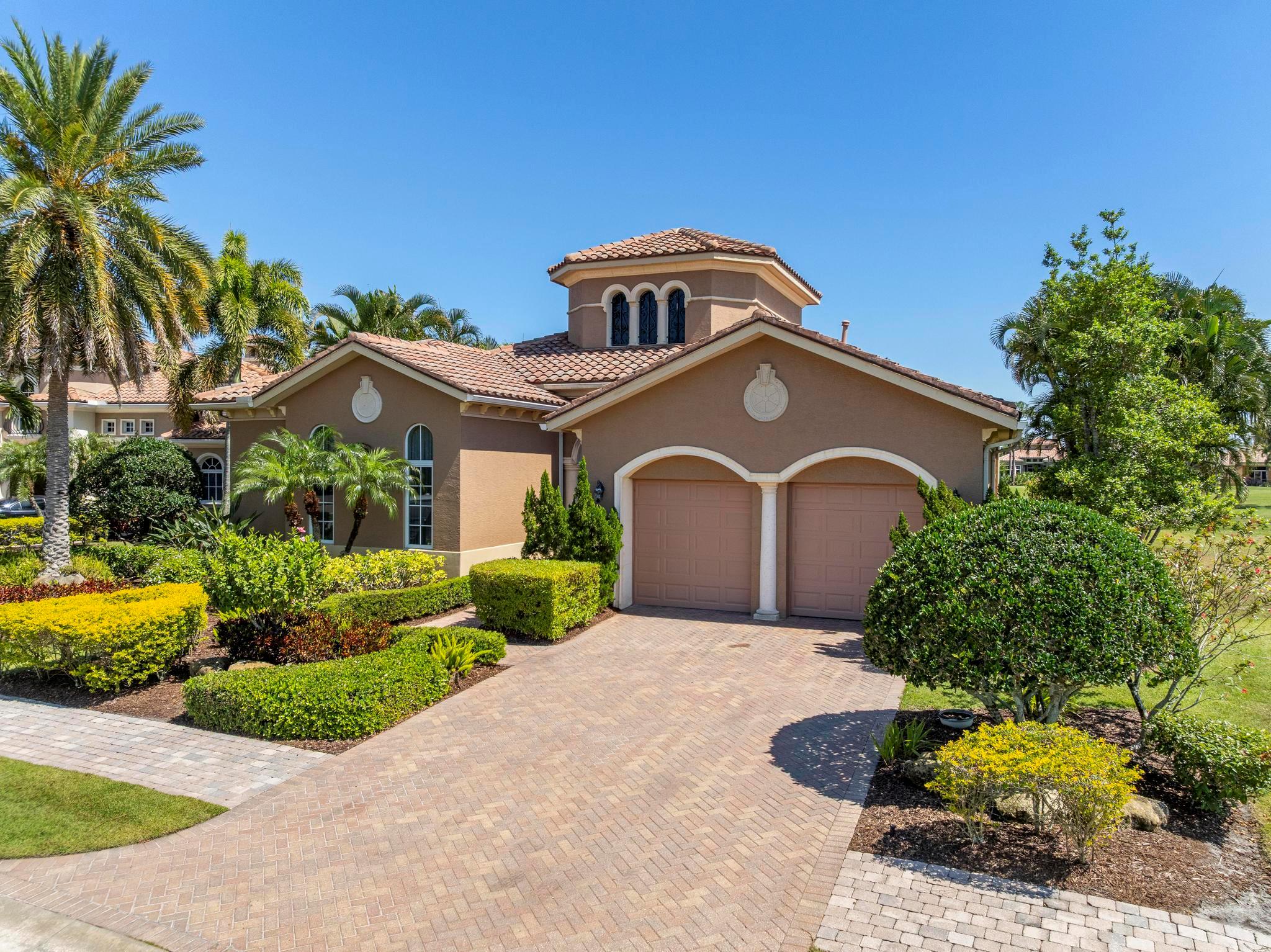 Homes for sale in Port St Lucie, FL | 110 Se San Fratello, Port St Lucie, FL 34984 | MLS# R11085829