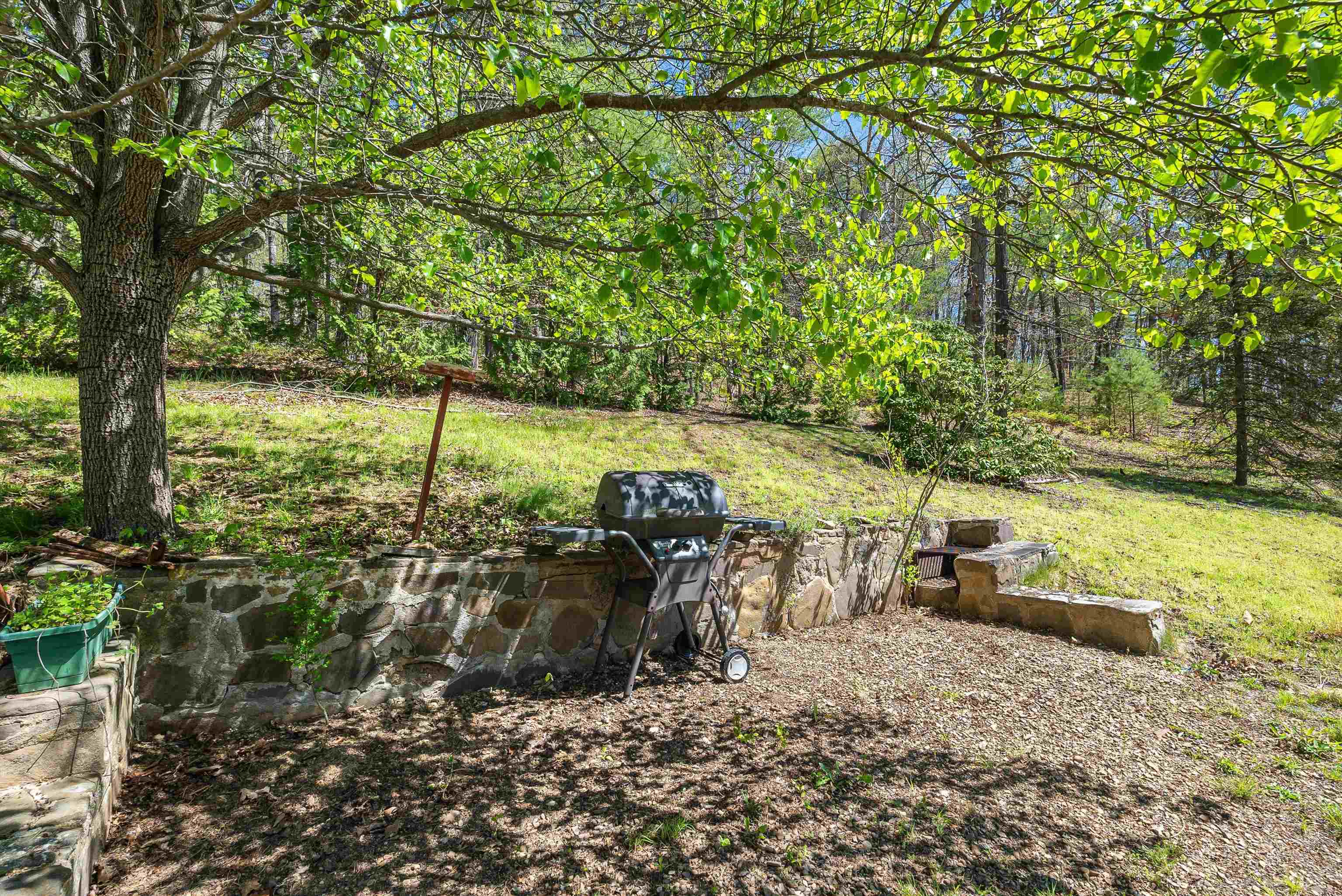 3381 Hankey Mountain Hwy