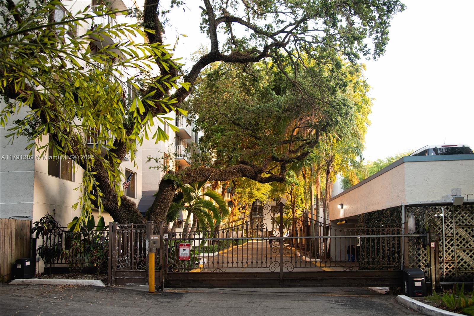 Serenity On The River Cond