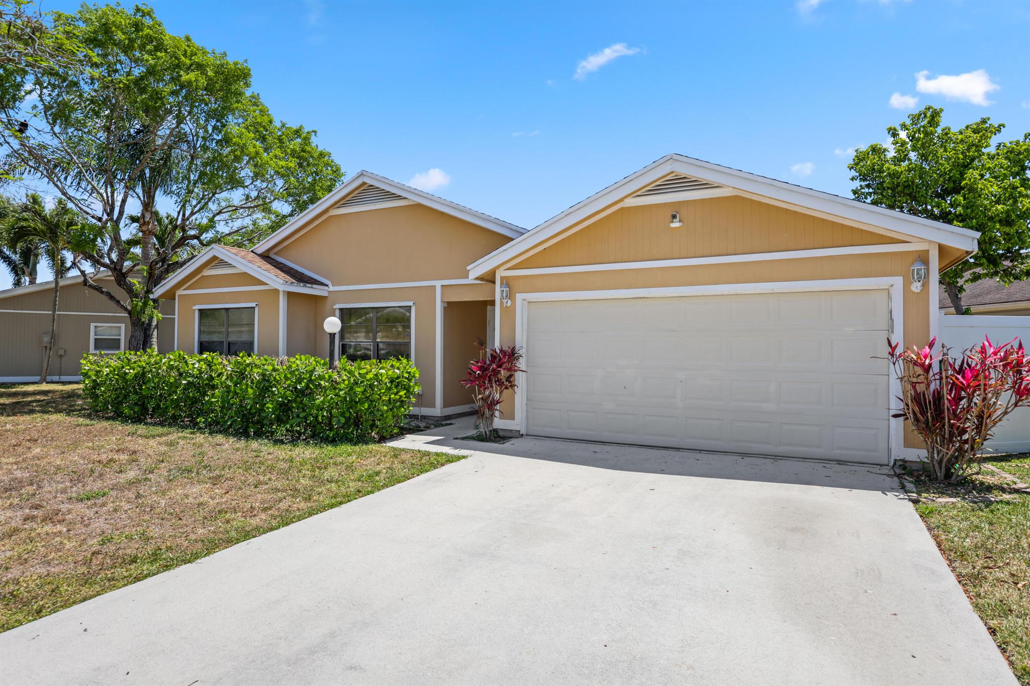 4070 Clearview Terrace West Palm Beach FL 33417 | R11085954