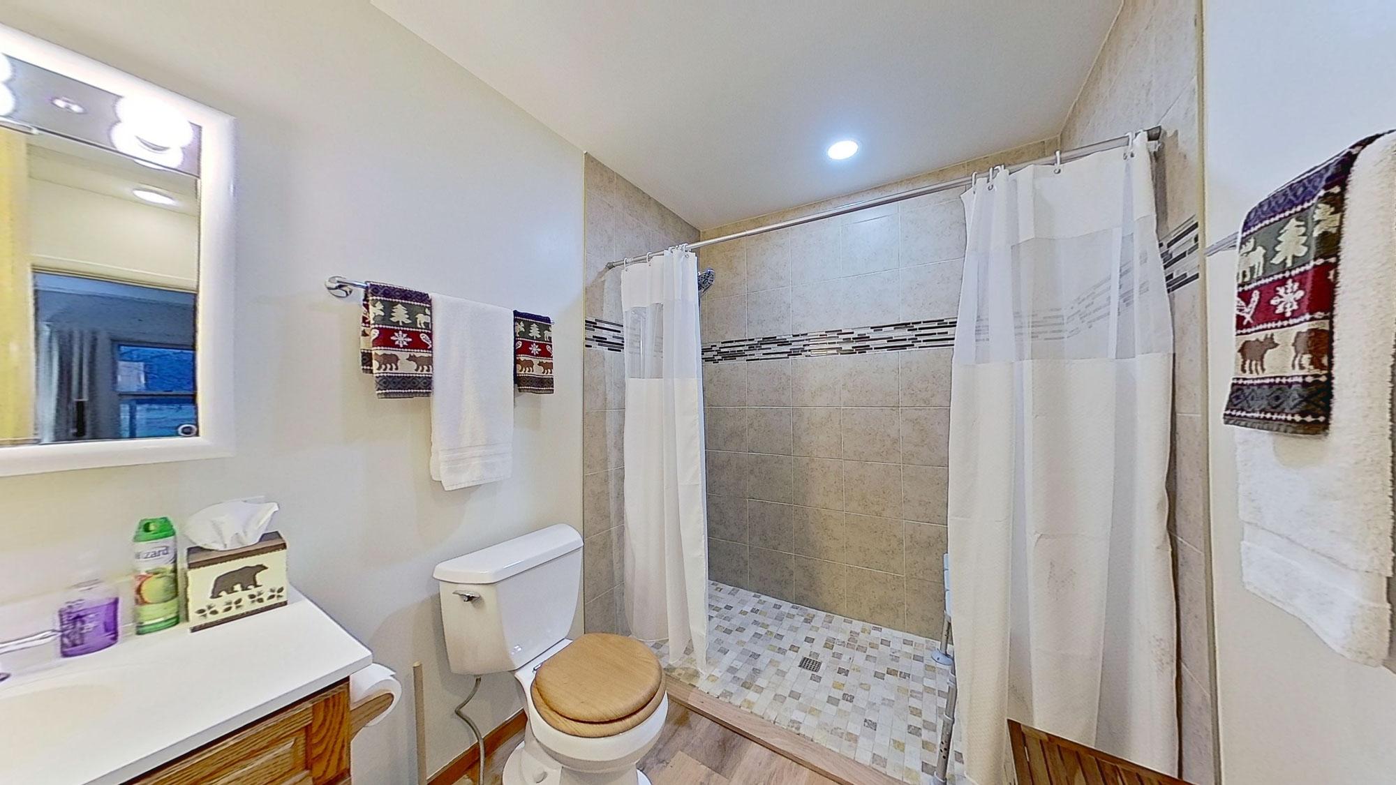 Lake of the Hills Property 4641 Lake Hills Landing Rd Photo 32