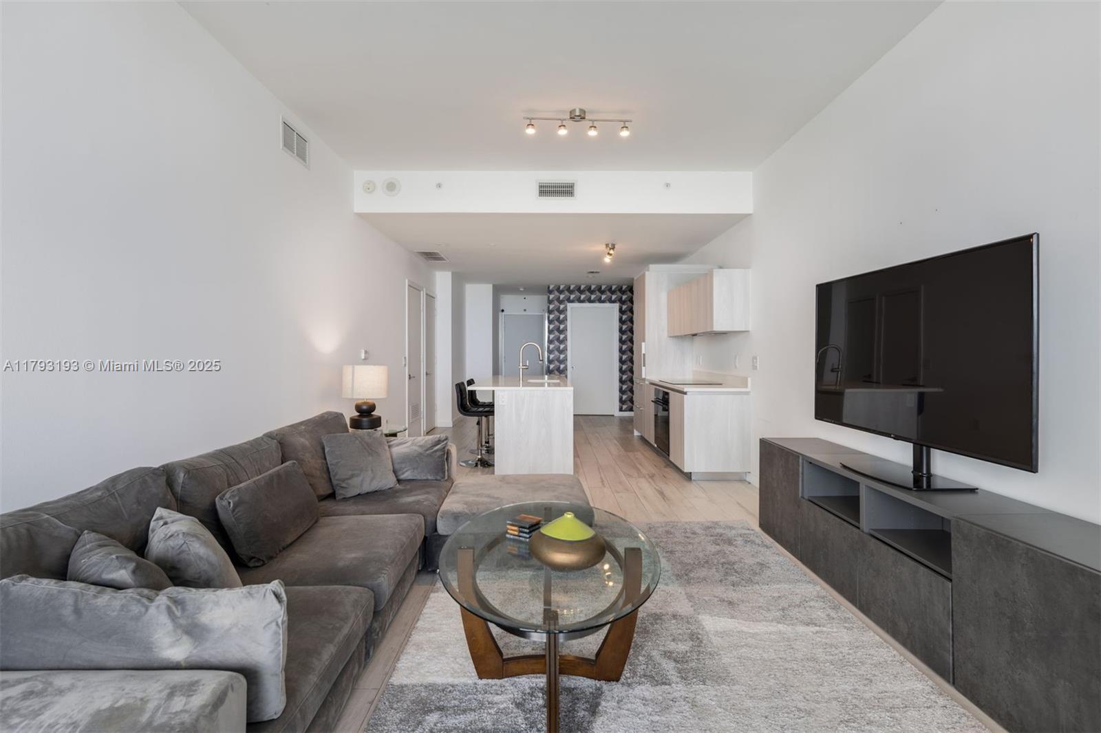 480 NE 31st St #1502, Miami FL 33137