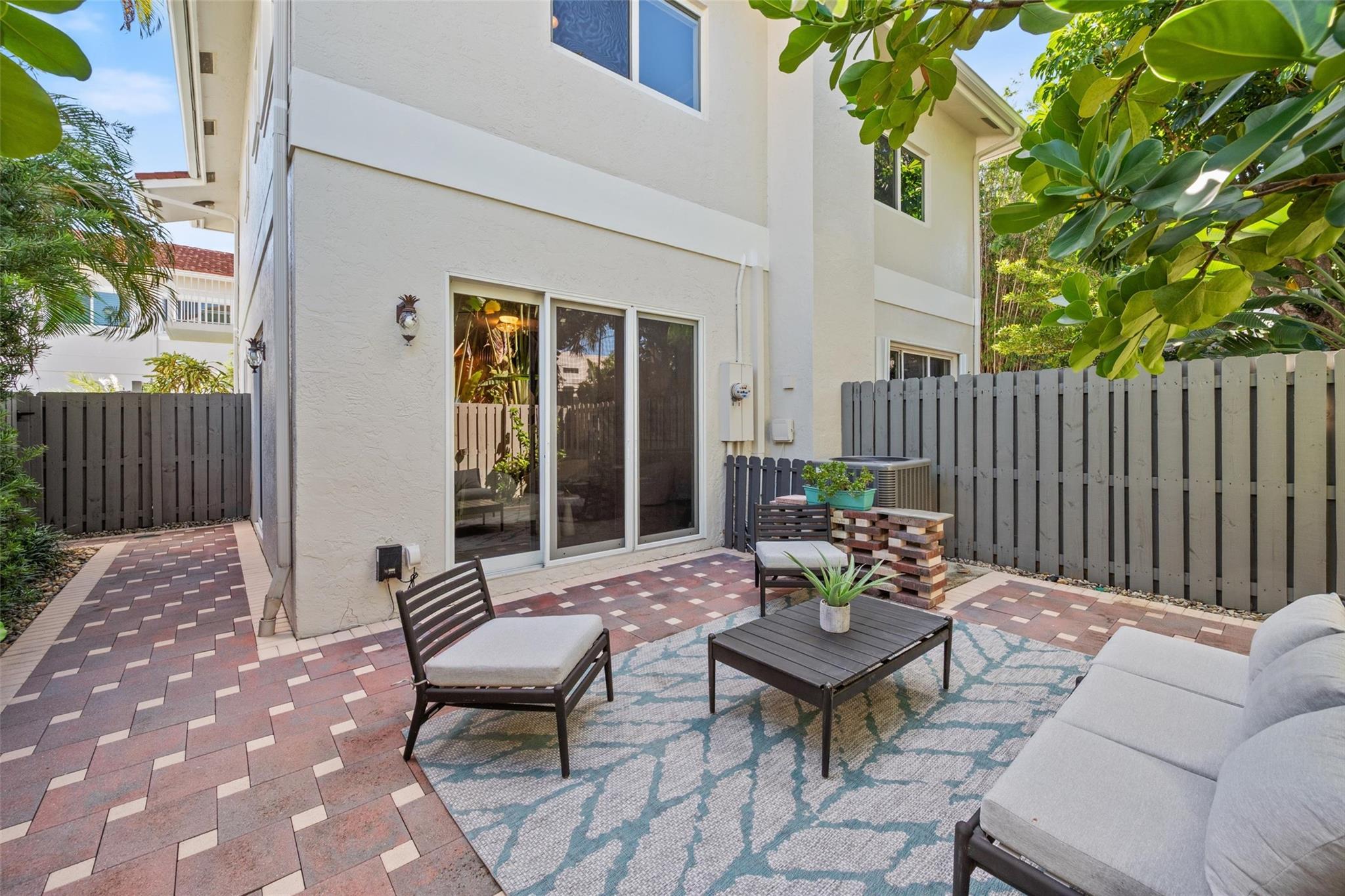 Homes for sale in Fort Lauderdale, FL | 1744 Ne 9Th St, Fort Lauderdale, FL 33304 | MLS# F10501035