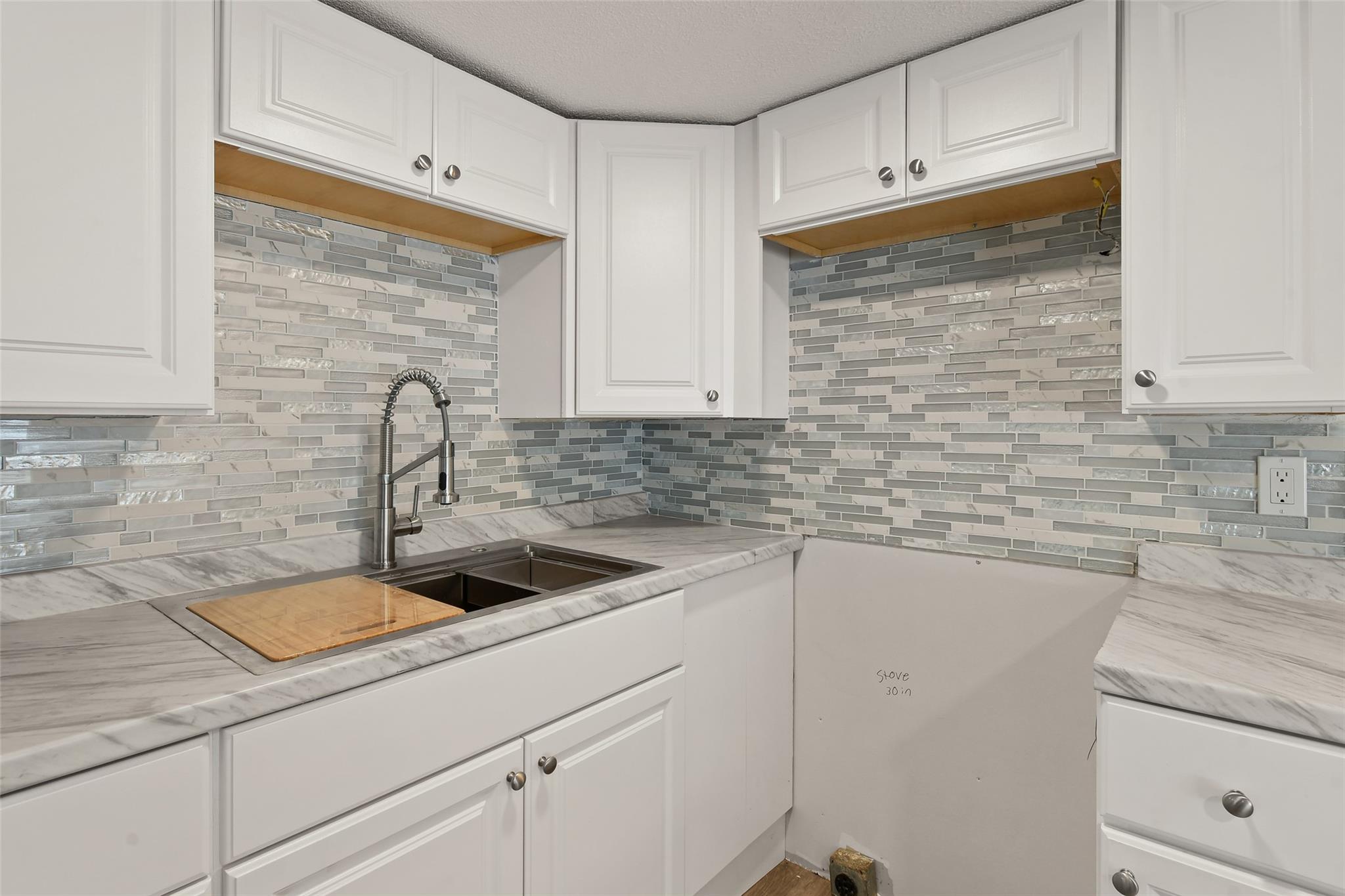 Homes for sale in Hobe Sound, FL | 7897 Se Swan Ave, Hobe Sound, FL 33455 | MLS# F10501072