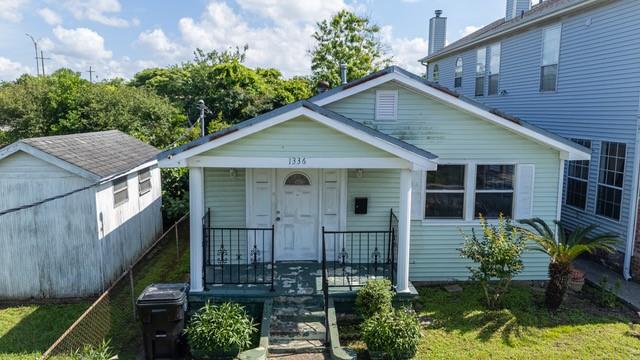 Homes for sale in New Orleans, LA | 1336 Sere St, New Orleans, LA 70122 | MLS# 2499394