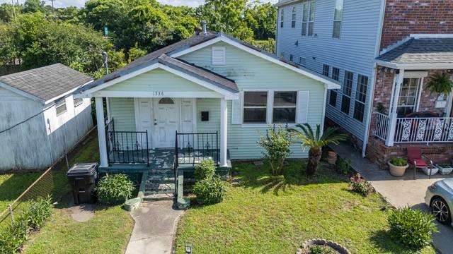 Homes for sale in New Orleans, LA | 1336 Sere St, New Orleans, LA 70122 | MLS# 2499394