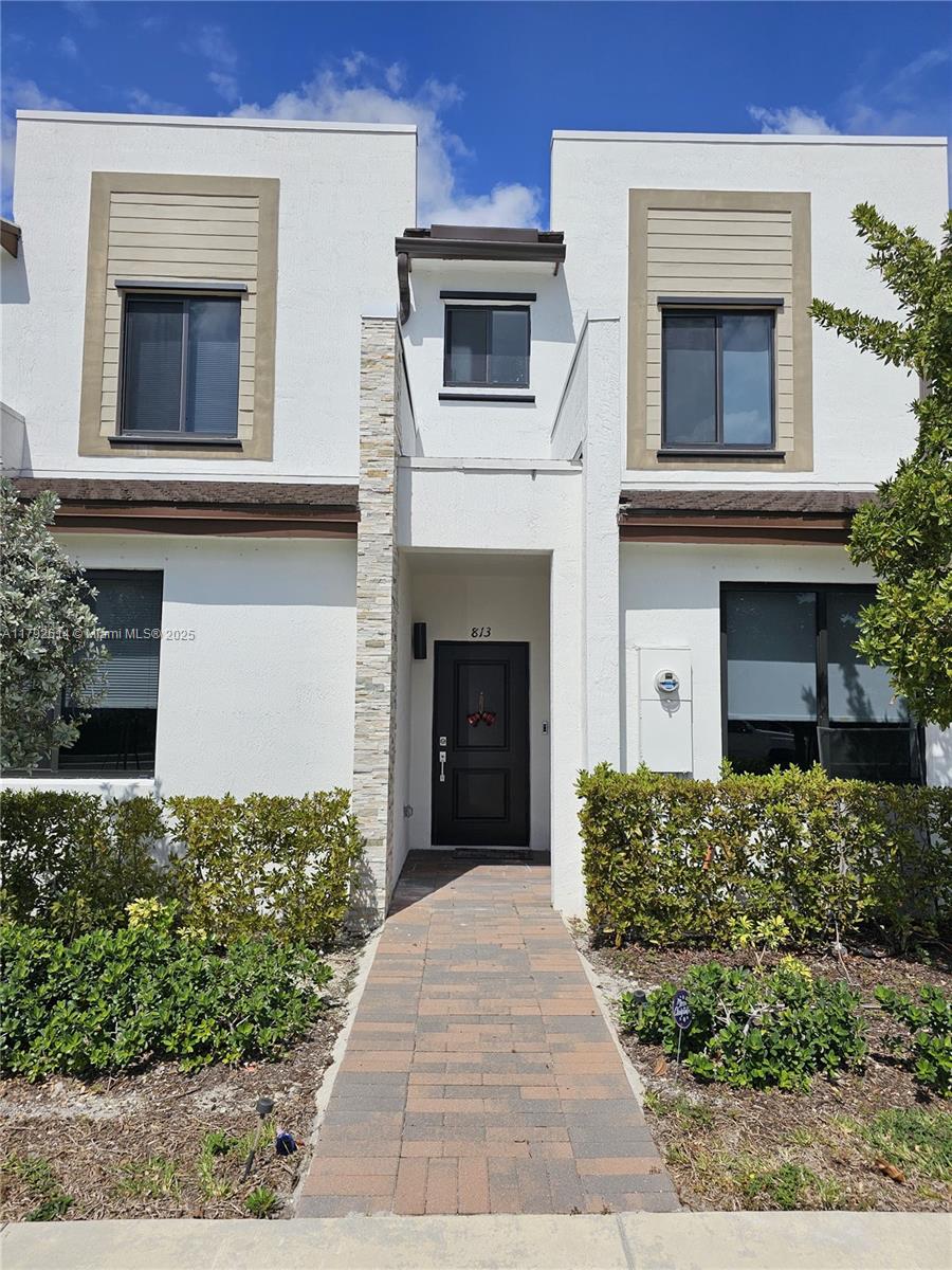 Via Ventura Neighborhood