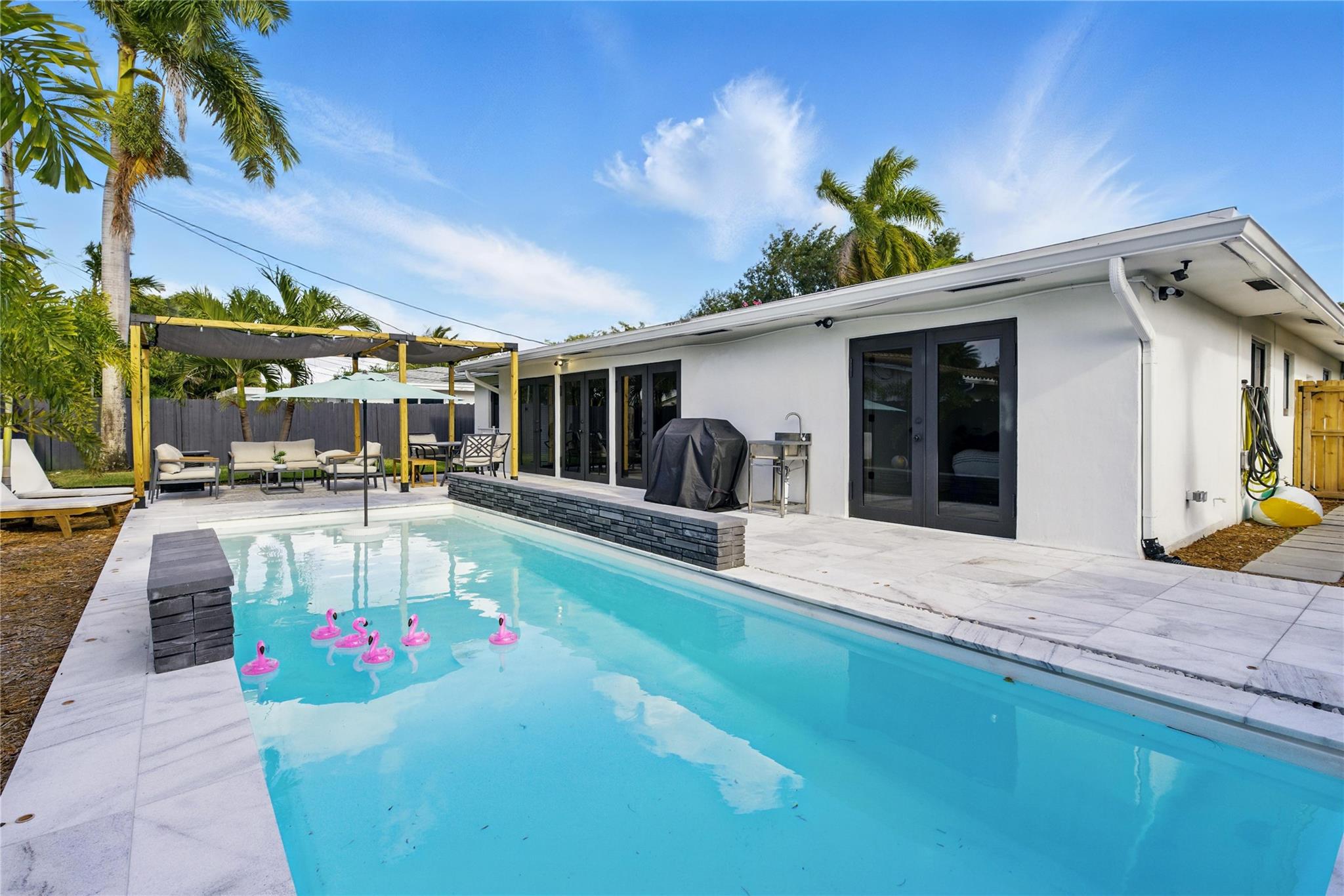 2105 Ne 62nd St Fort Lauderdale FL 33308 | F10501212