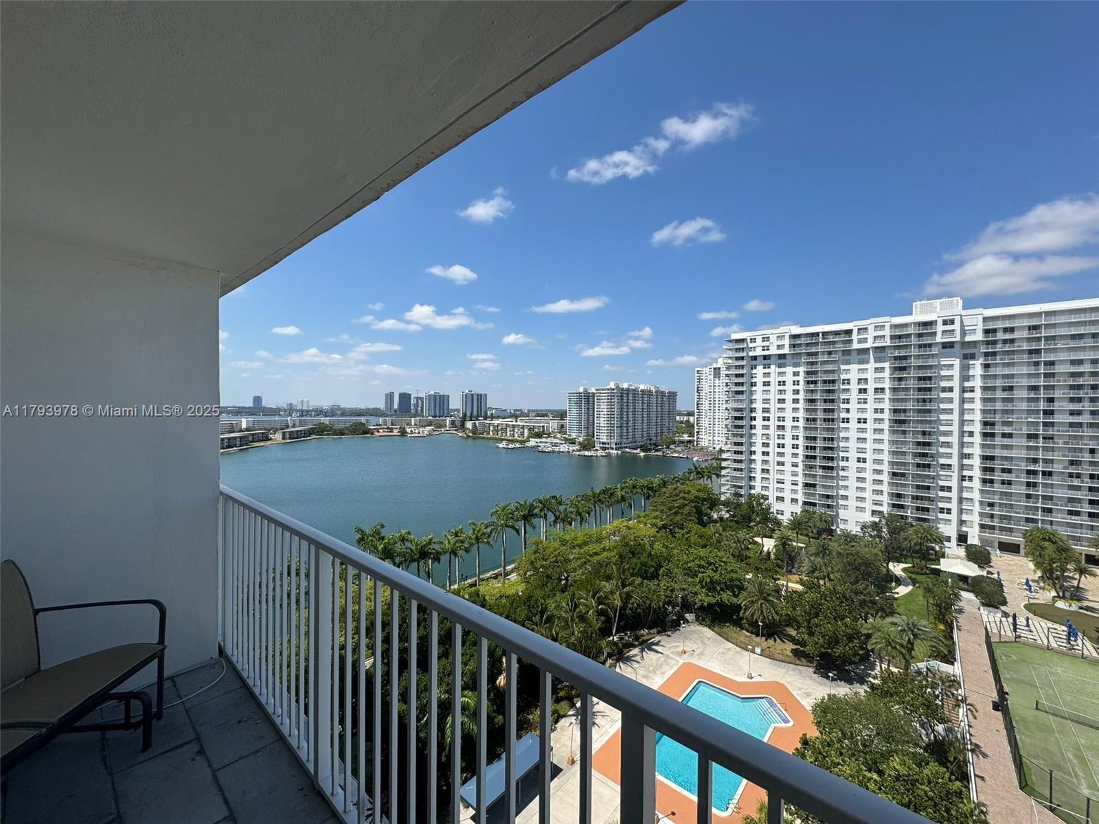 Admirals Port Condo-West