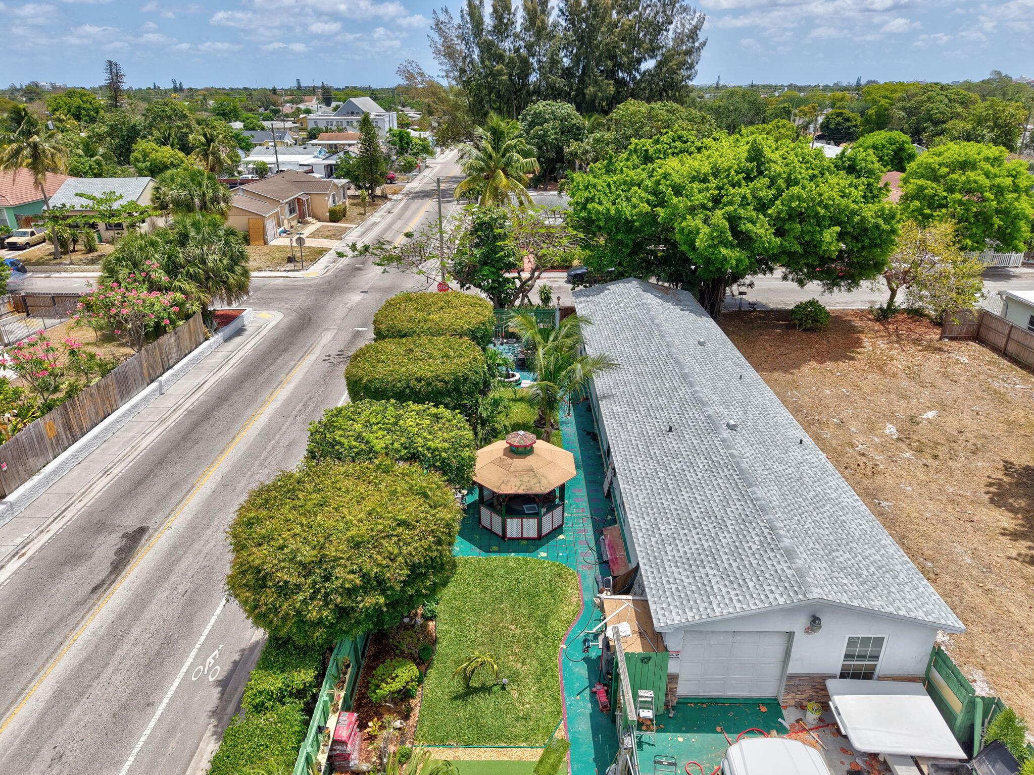 629 N D Street Lake Worth Beach FL 33460 | R11086615