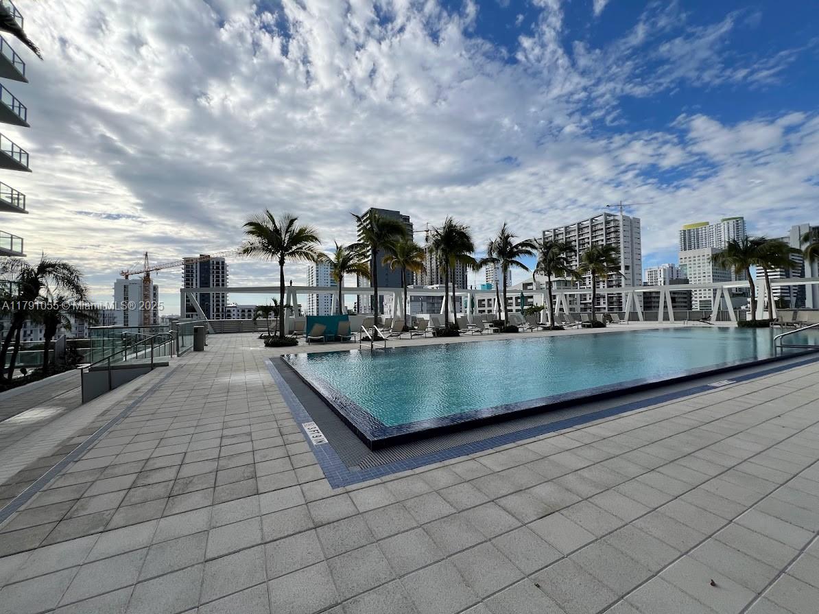 79 SW 12th St #1710-S, Miami FL 33130
