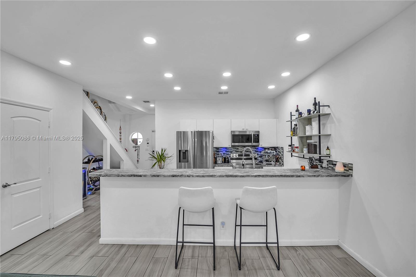 Tuscan View Condominium