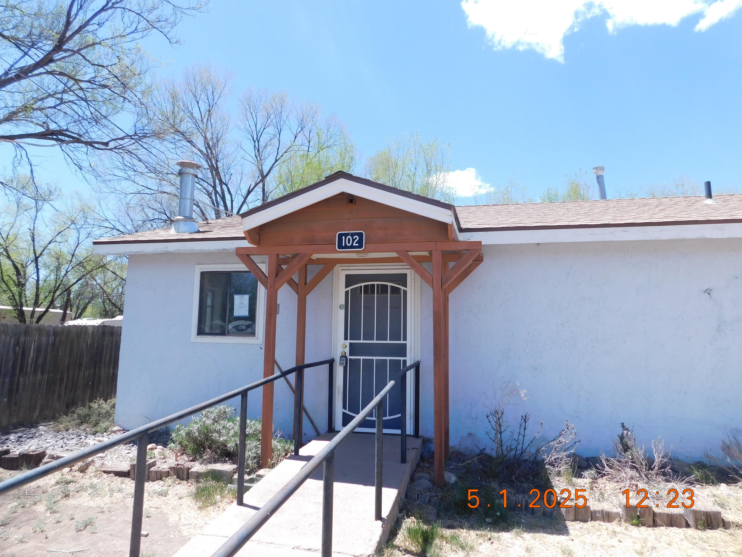 Homes for sale in Capitan, NM | 102 S Nogal Ave, Capitan, NM 88316 | MLS# 1083139