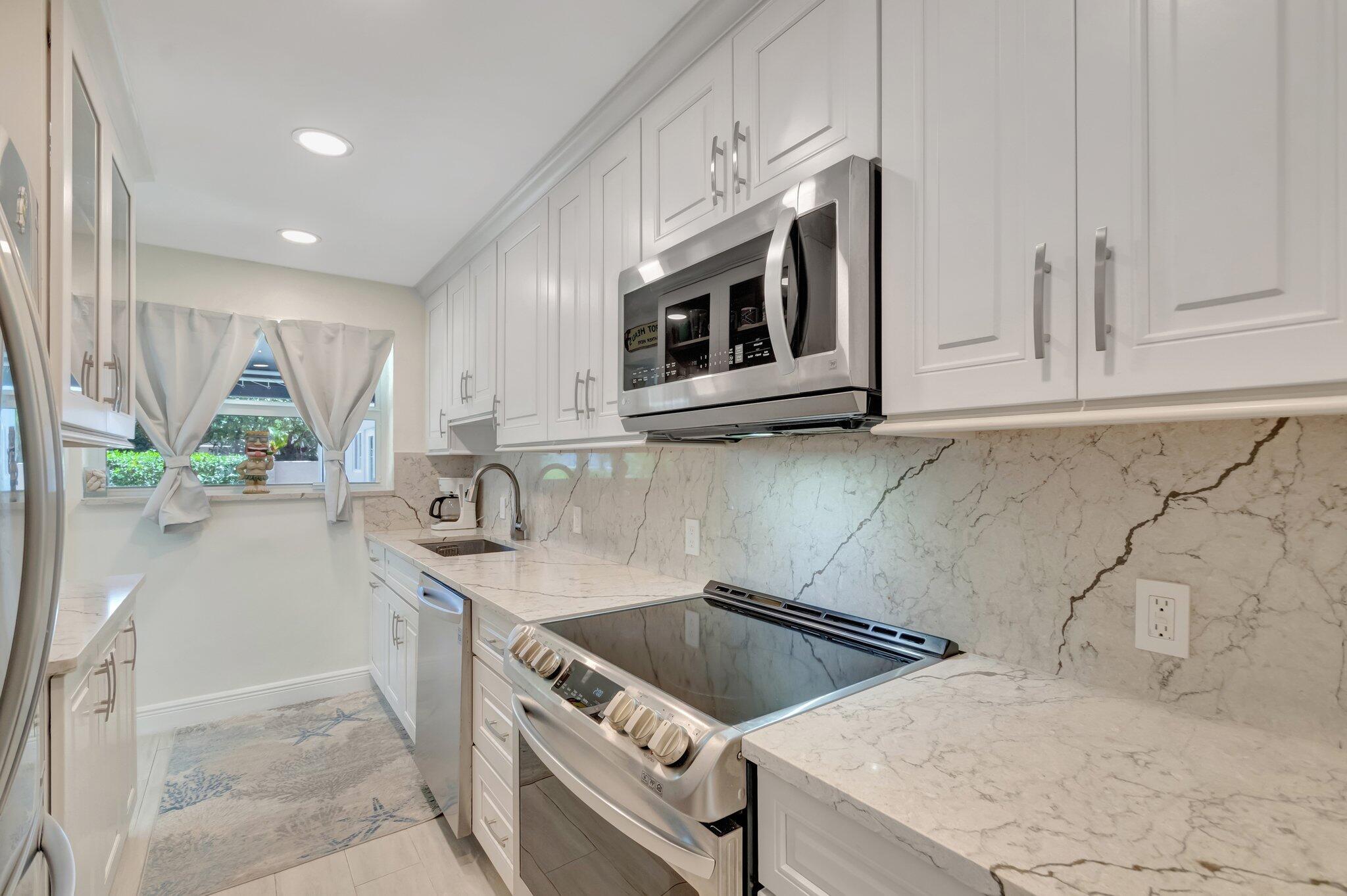 Homes for sale in Ocean Ridge, FL | 5700 Old Ocean Boulevard #R, Ocean Ridge, FL 33435 | MLS# R11086896