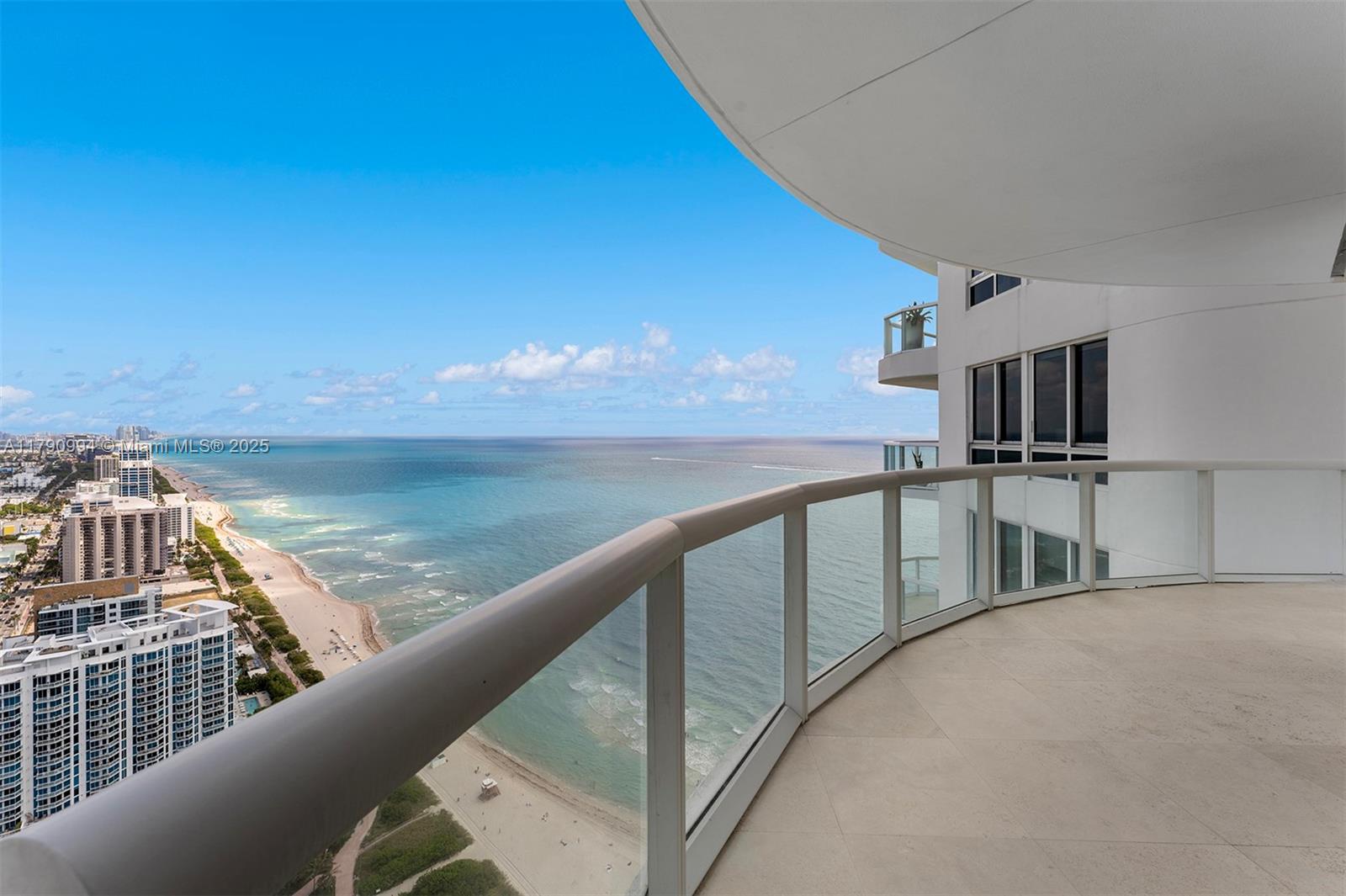 Condo for Sale in Miami Beach, FL