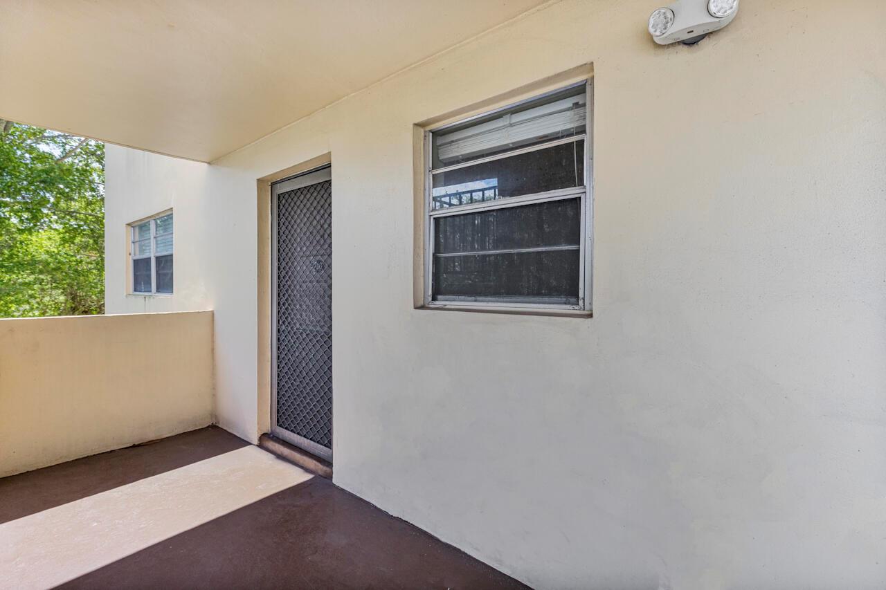 Homes for sale in Sunrise, FL | 3905 N Nob Hill Road #300, Sunrise, FL 33351 | MLS# R11086928