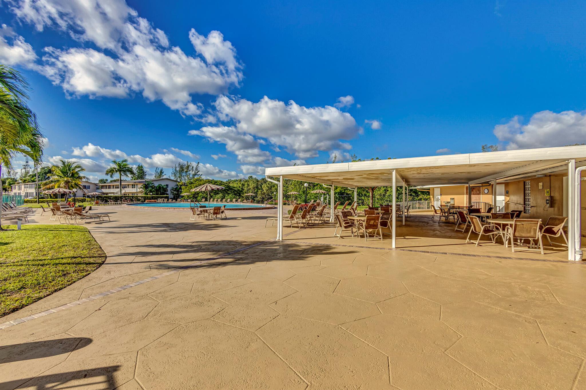 Homes for sale in West Palm Beach, FL | 144 Sussex H, West Palm Beach, FL 33417 | MLS# R11086969