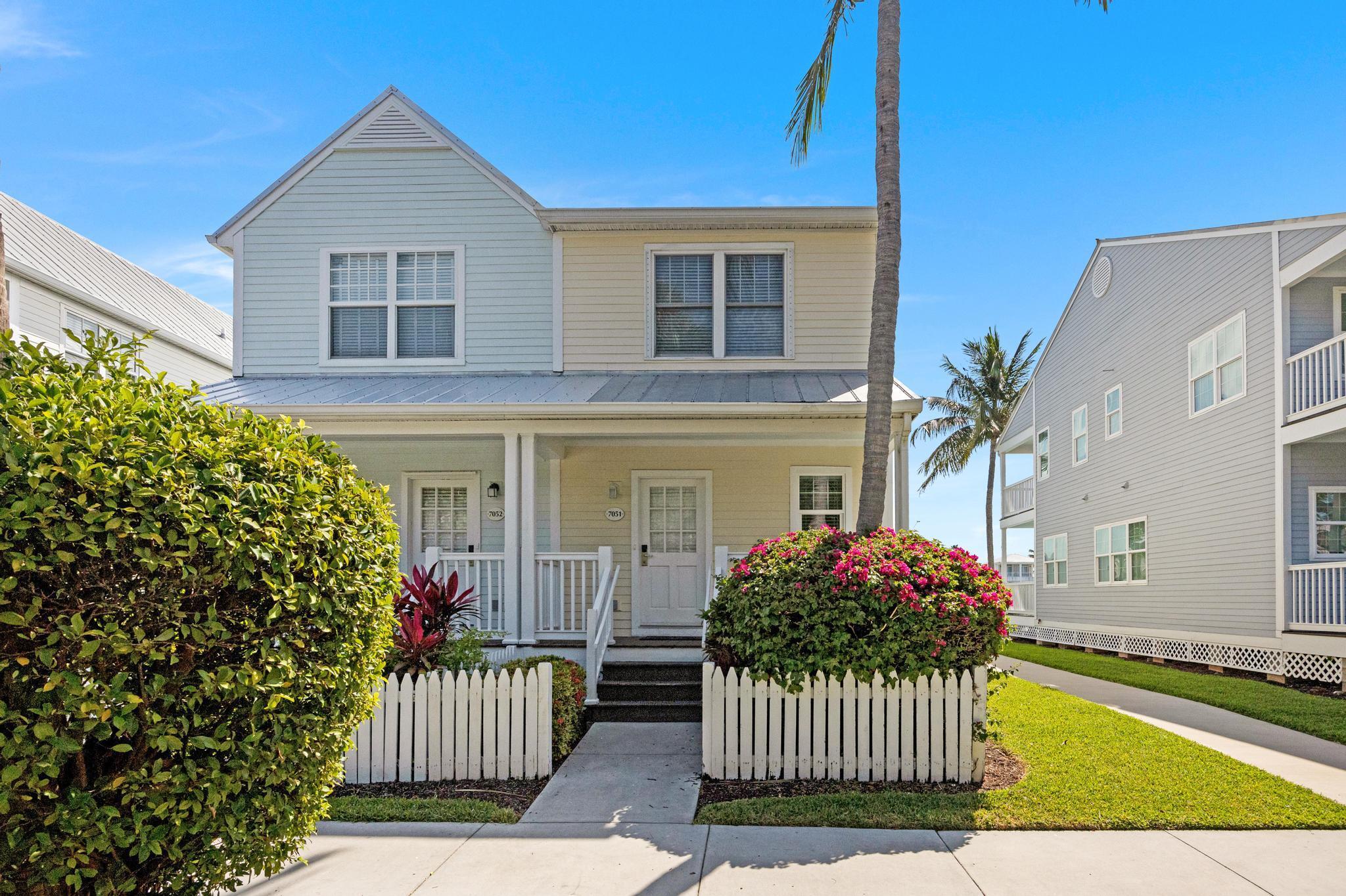 Homes for sale in Duck Key, FL | 7051 Harbor Village Dr, Duck Key, FL 33050 | MLS# R11086990